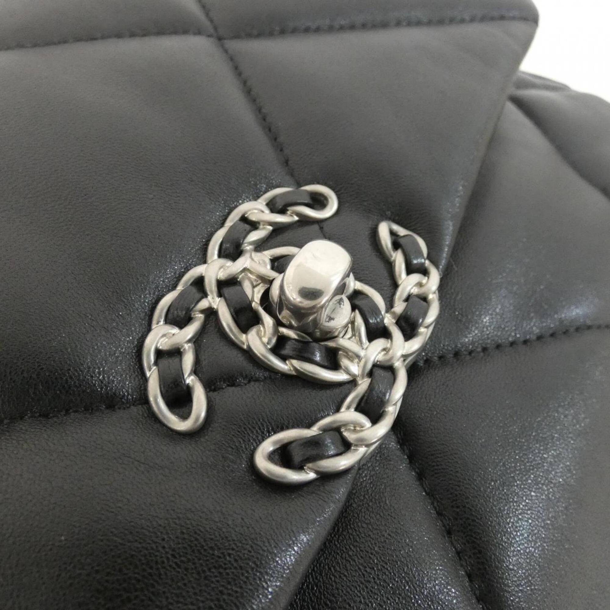 Chanel Black Leather Shoulder Bag (Pre-Owned)
