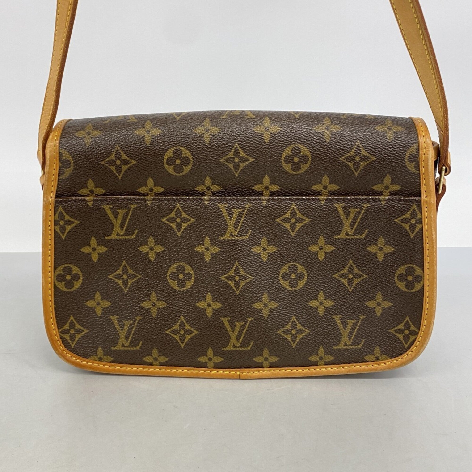 Louis Vuitton Brown Shoulder Bag (Pre-Owned)