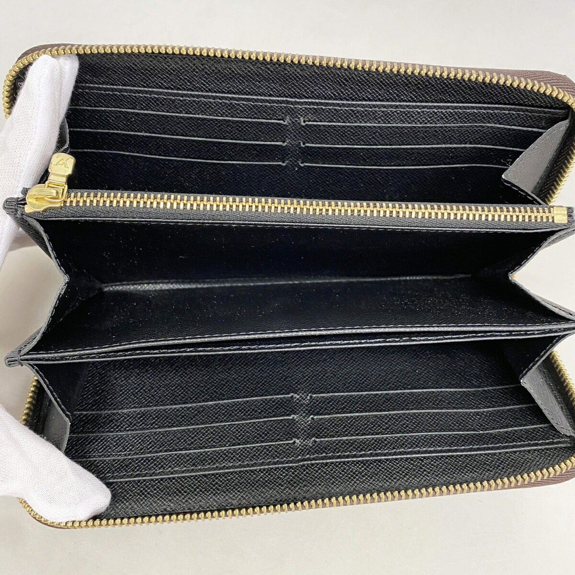 Louis Vuitton Brown Long Wallet (Bi-Fold) (Pre-Owned)