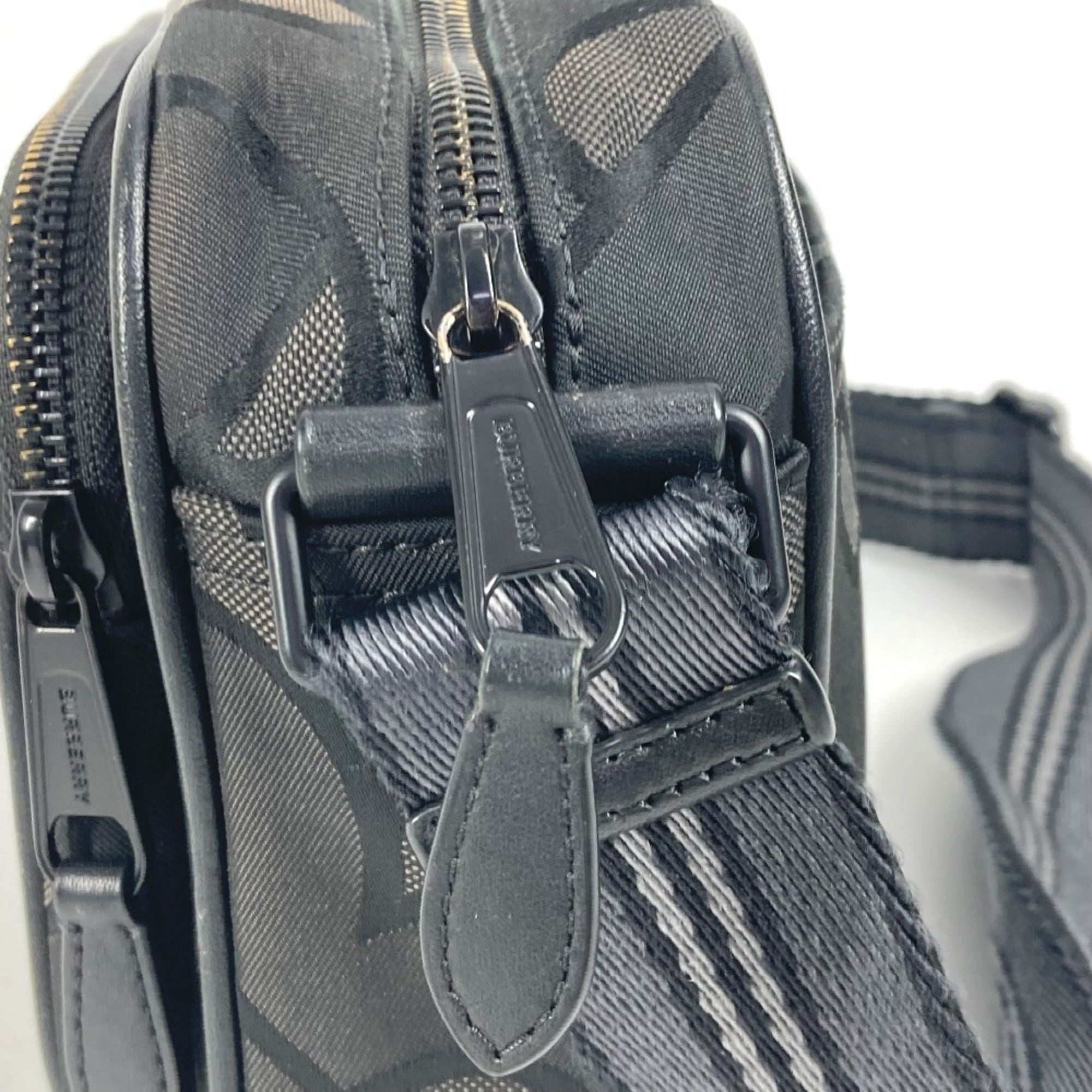 Burberry Black Gray Nylon Canvas Pochette Shoulder Bag (Pre-Owned)