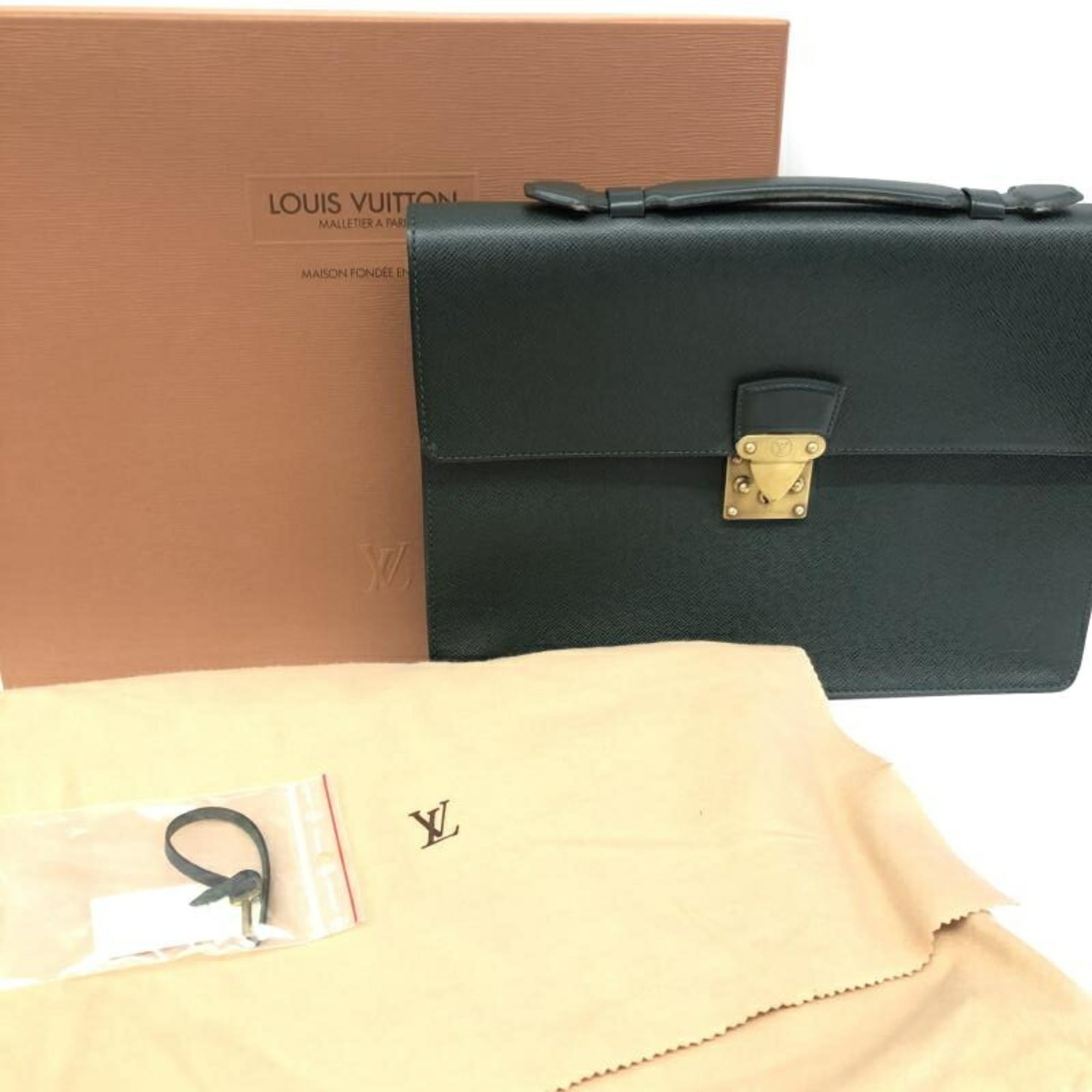 Louis Vuitton Taiga Green Briefcase (Pre-Owned)