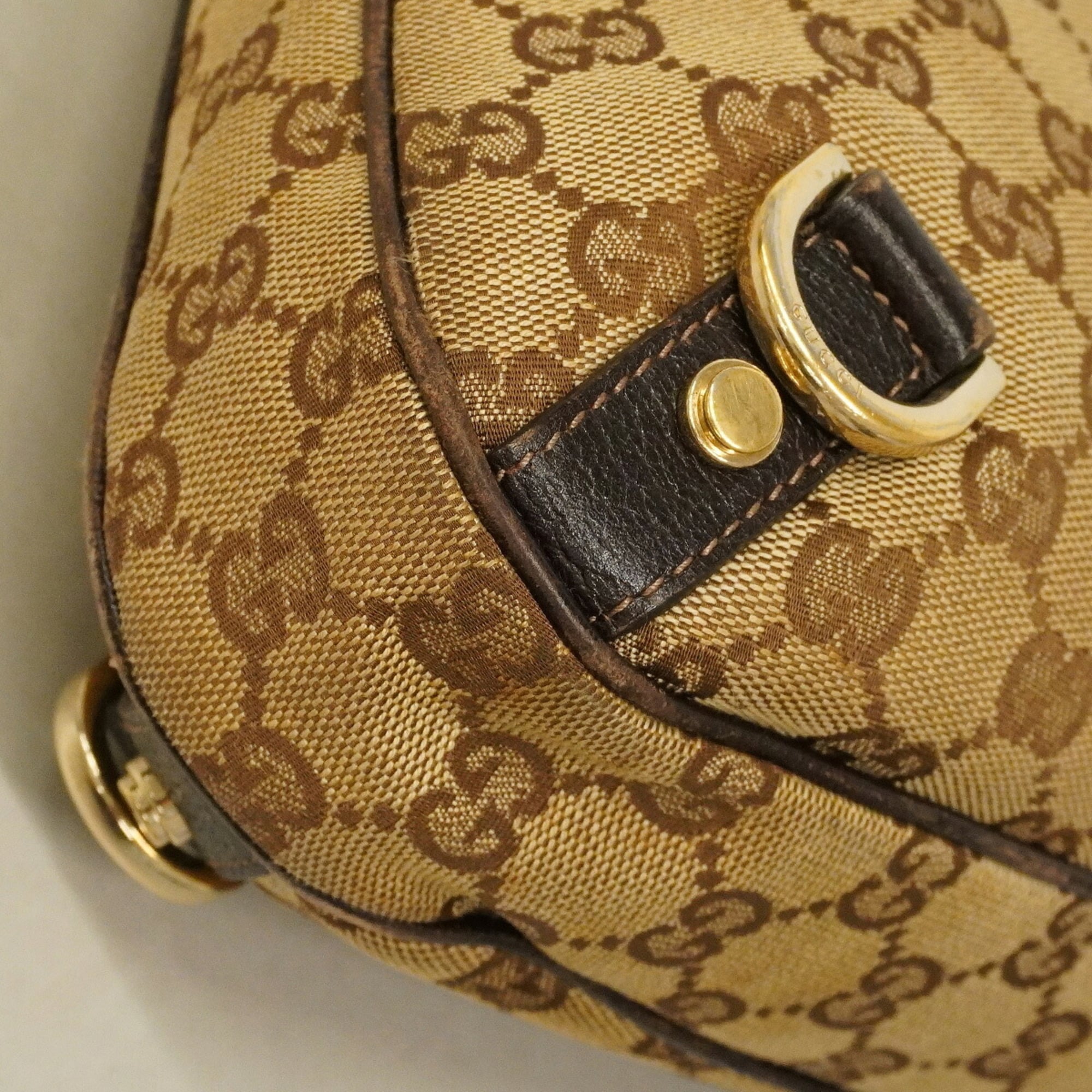 Gucci Beige Canvas Shoulder Bag (Pre-Owned)