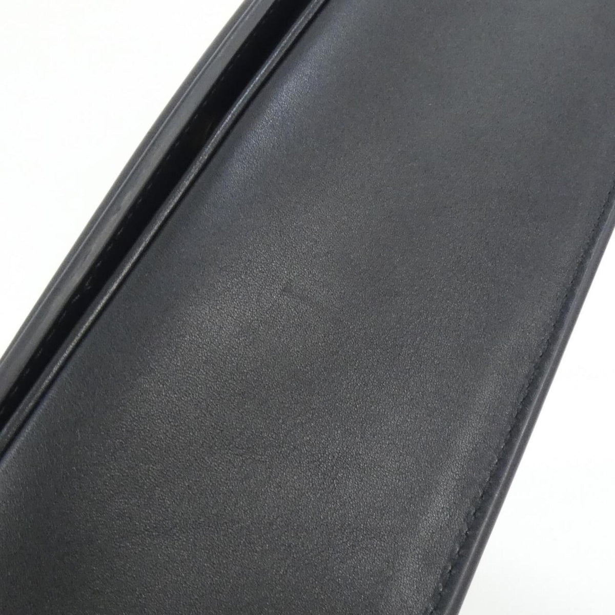 Gucci Black Leather Handbag (Pre-Owned)