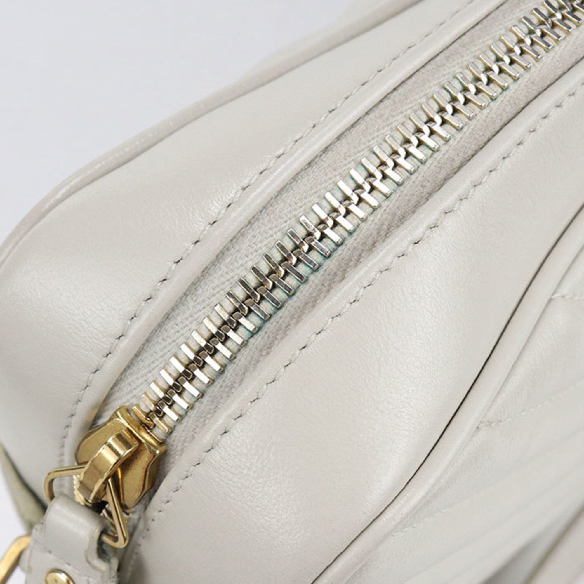 Saint Laurent White Leather Shoulder Bag (Pre-Owned)