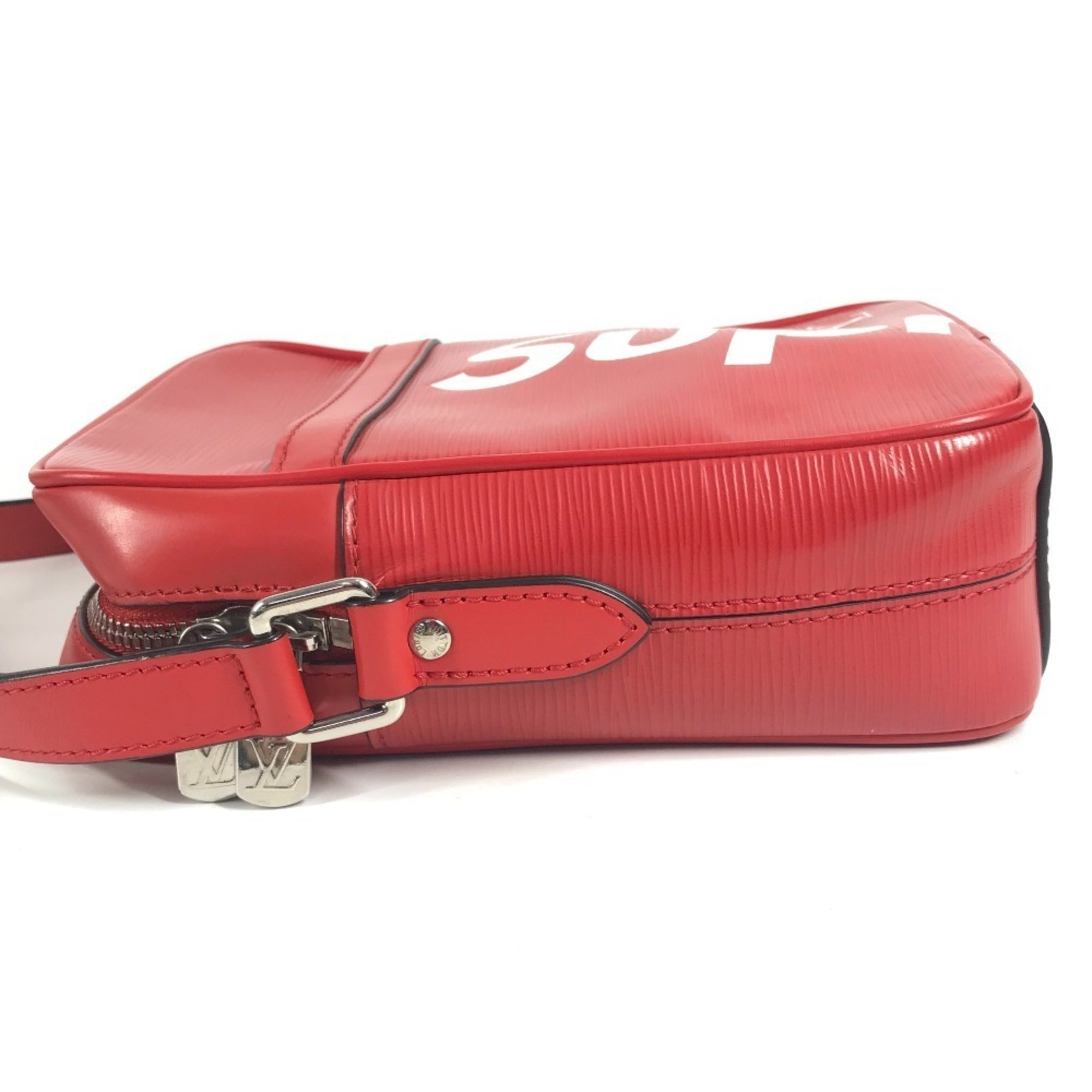 Louis Vuitton Epi Red Color White Epi Leather Pochette Shoulder Bag (Pre-Owned)