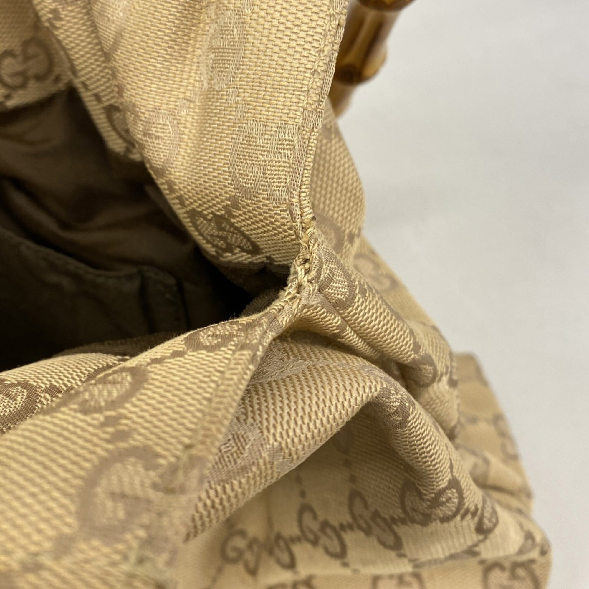 Gucci Beige Canvas Handbag (Pre-Owned)