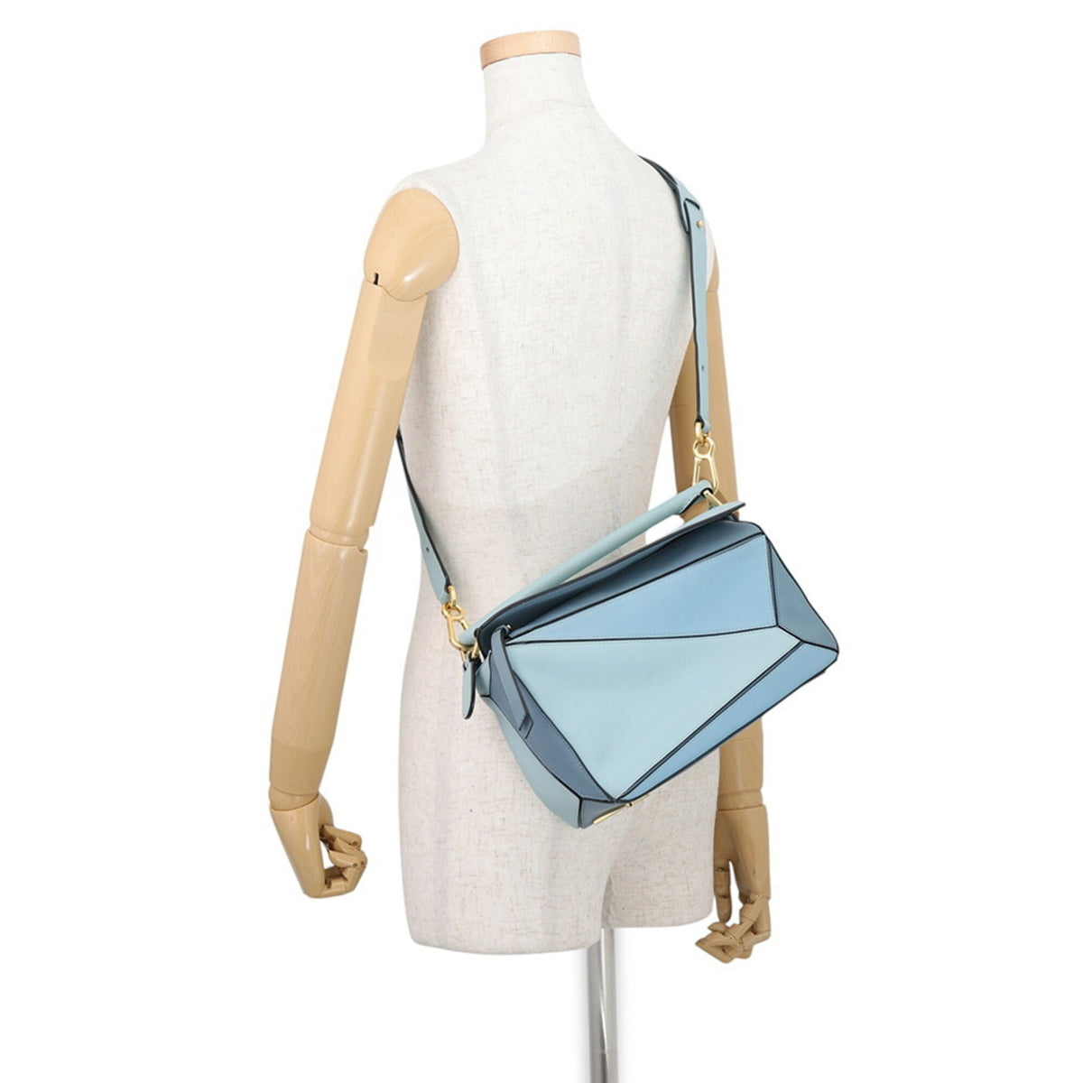 Loewe Light Blue Multi-Color Leather Handbag Shoulder Bag (Pre-Owned)