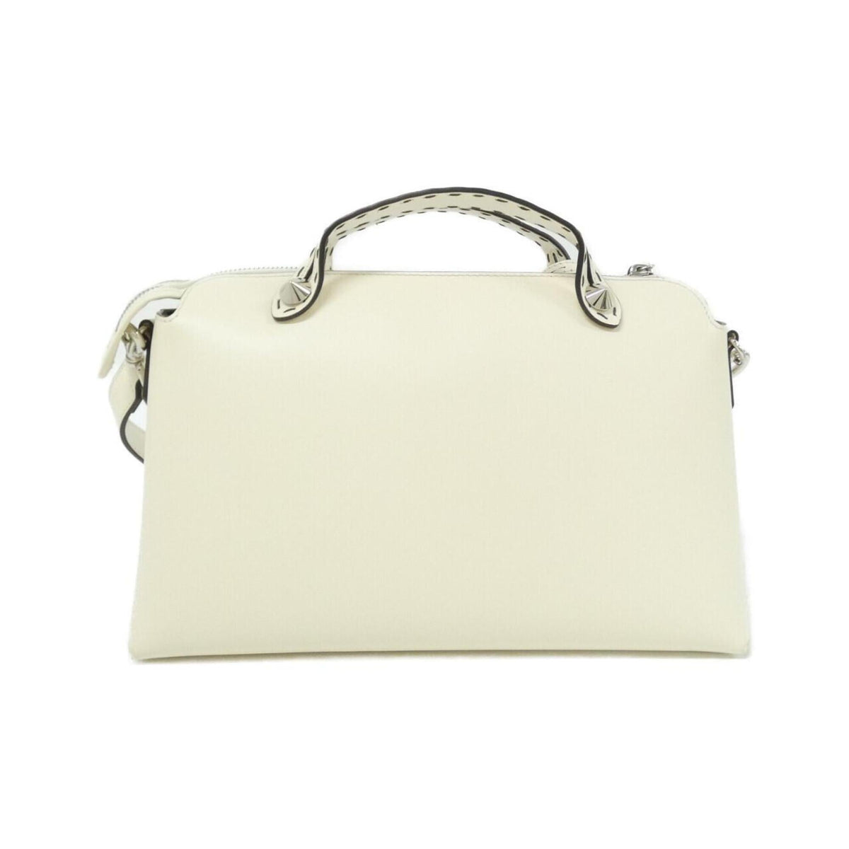 Fendi Beige Silver Leather Handbag (Pre-Owned)