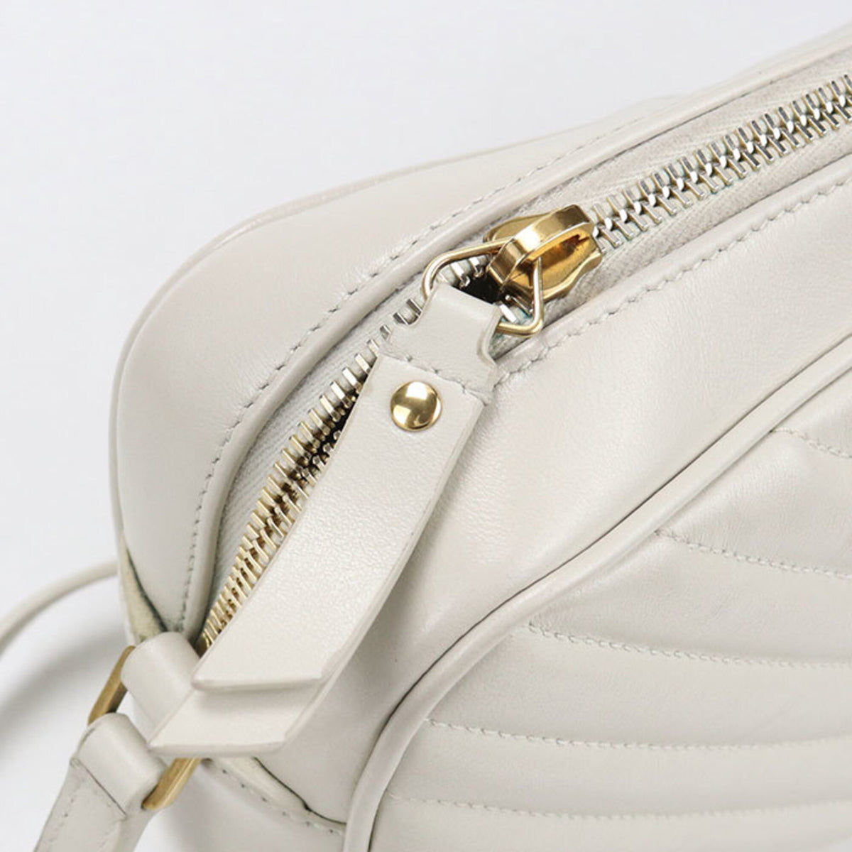 Saint Laurent White Leather Shoulder Bag (Pre-Owned)