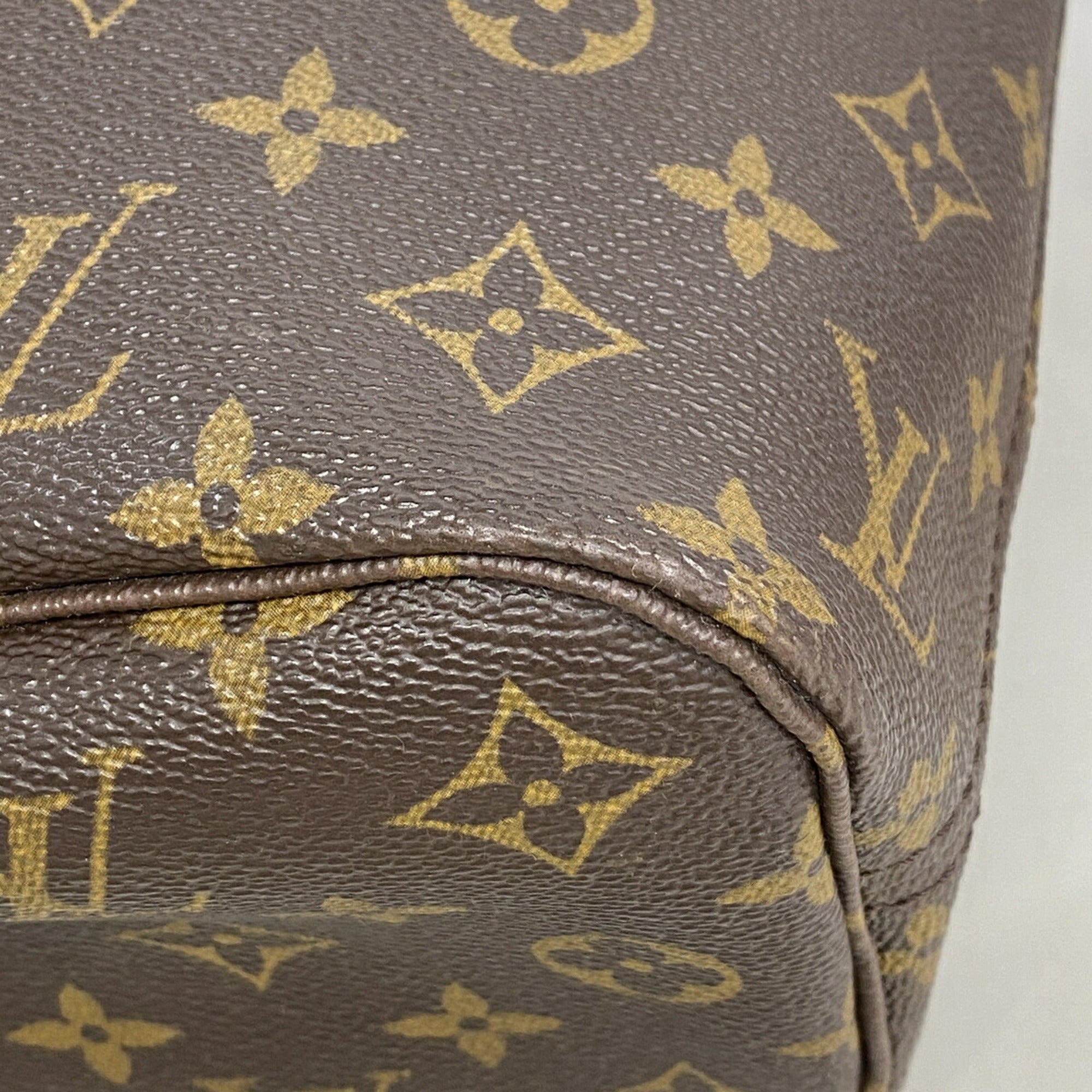 Louis Vuitton Brown Tote Bag (Pre-Owned)