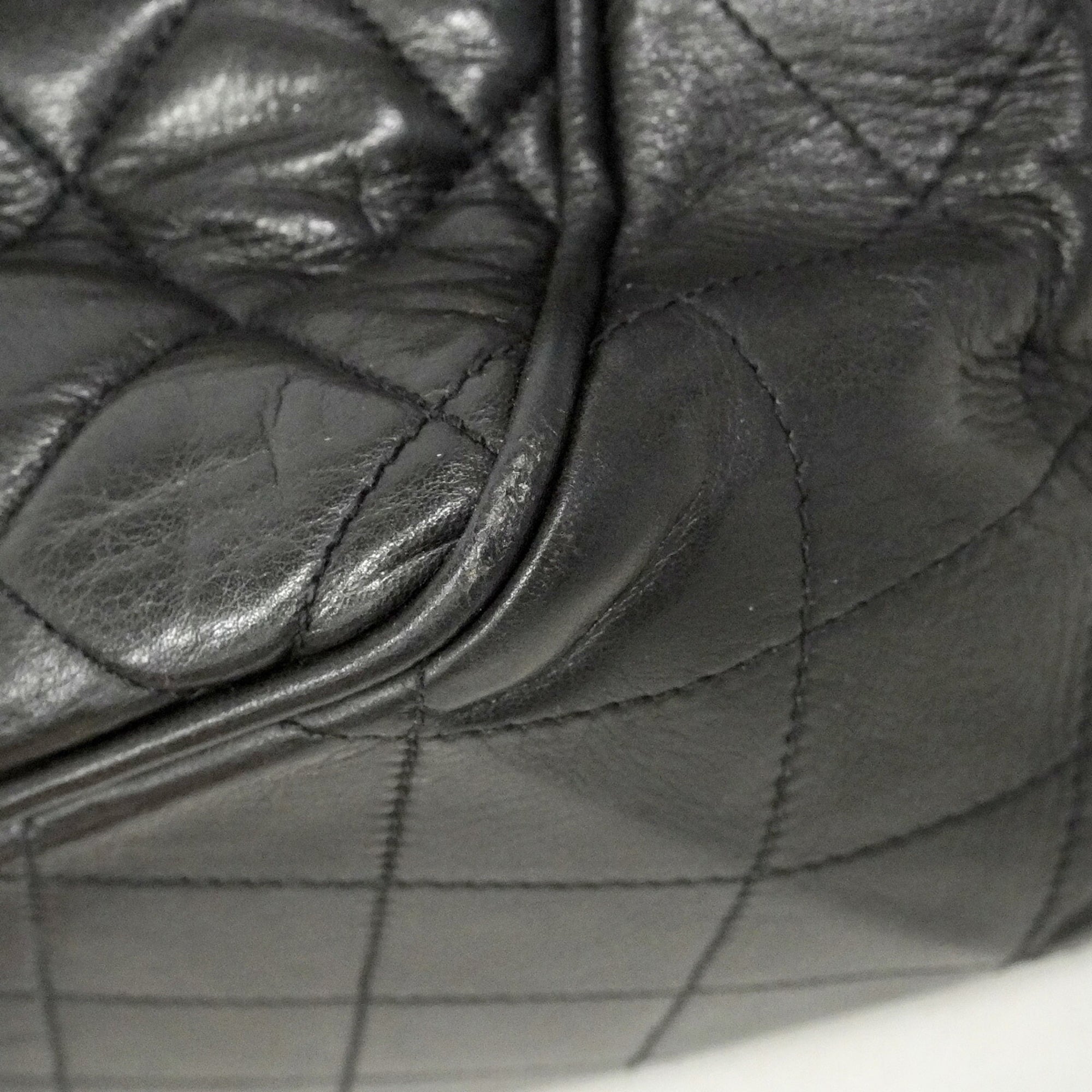 Chanel Black Leather Tote Bag (Pre-Owned)