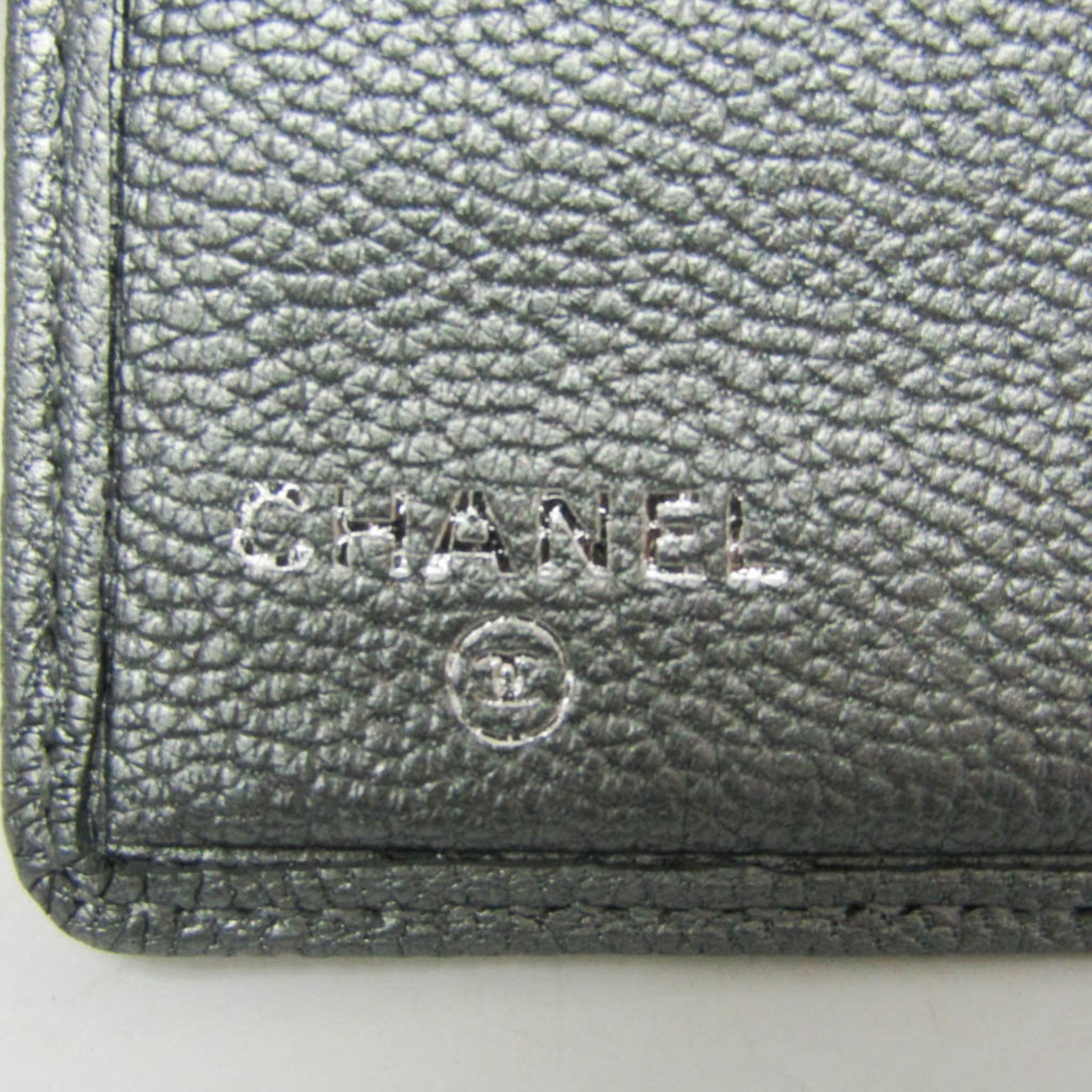 Chanel Coco Button Silver Leather Long Wallet (Bi-Fold) (Pre-Owned)