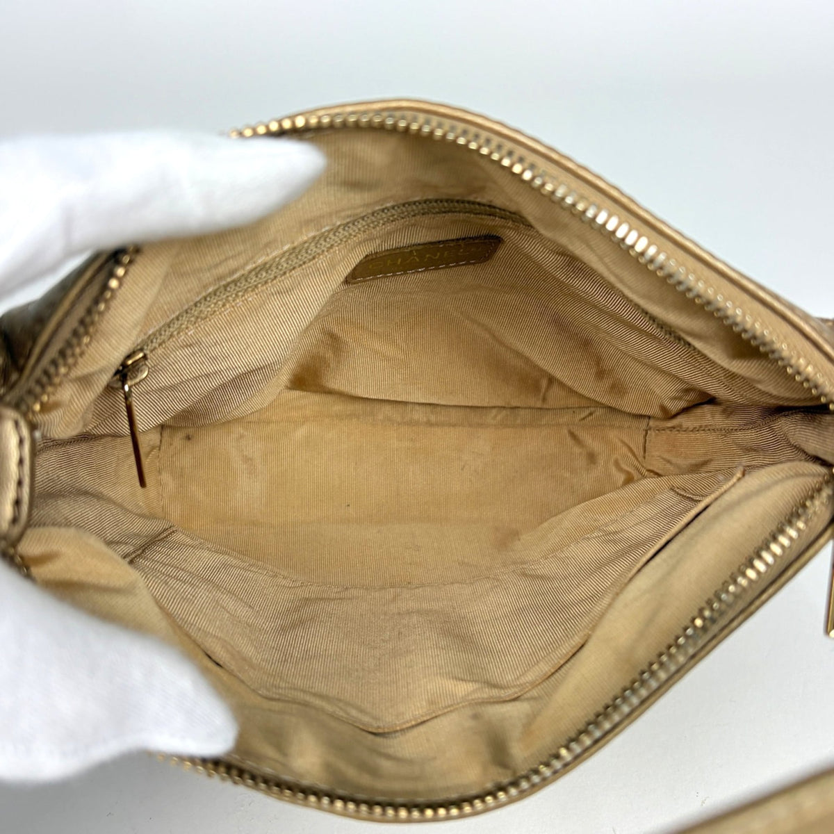 Chanel Chocolate Bar Gold Leather Shoulder Bag (Pre-Owned)