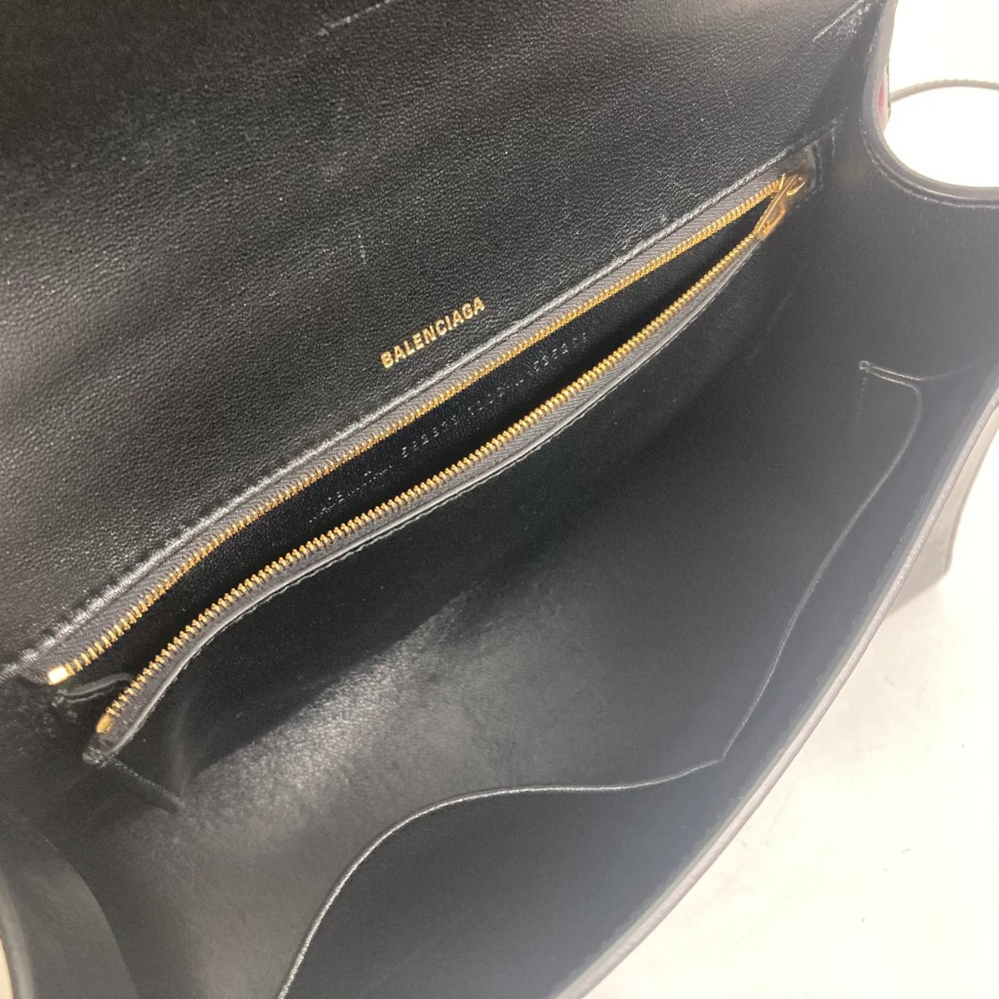 Balenciaga Black Leather Handbag (Pre-Owned)
