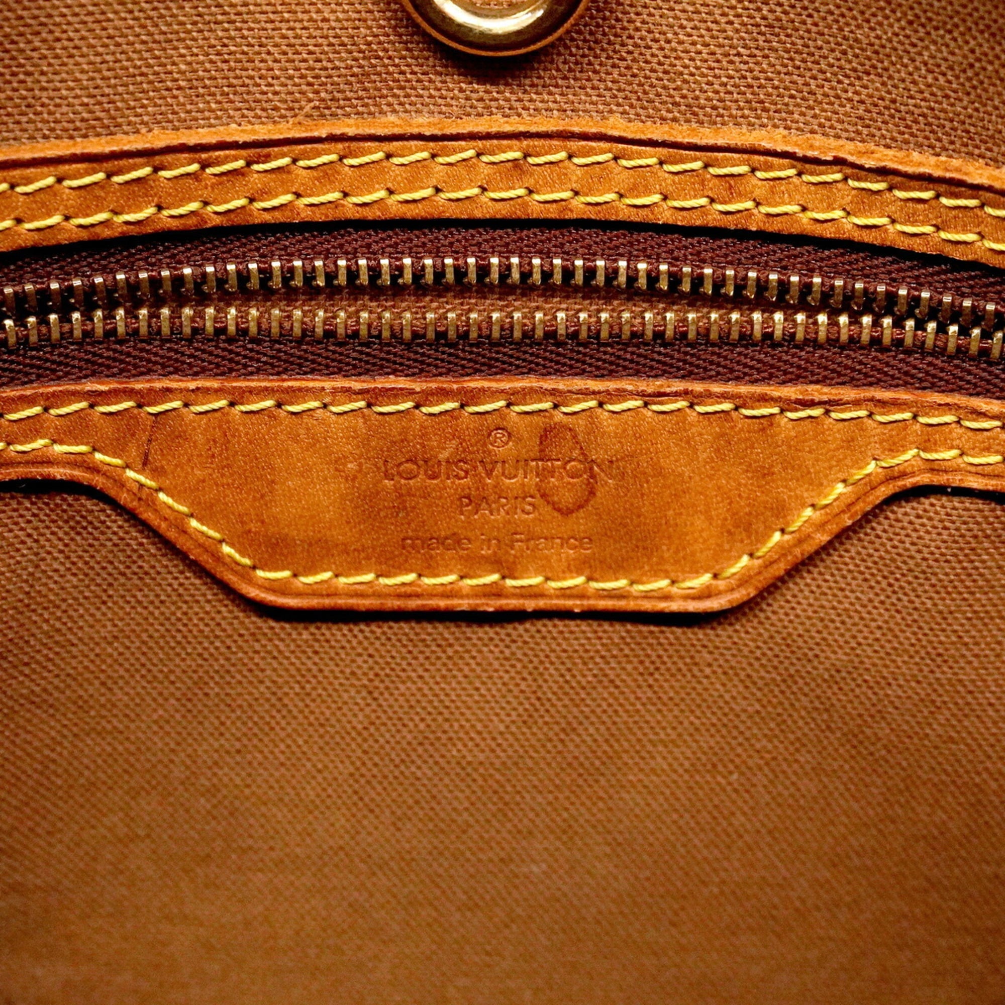 Louis Vuitton Brown Tote Bag (Pre-Owned)