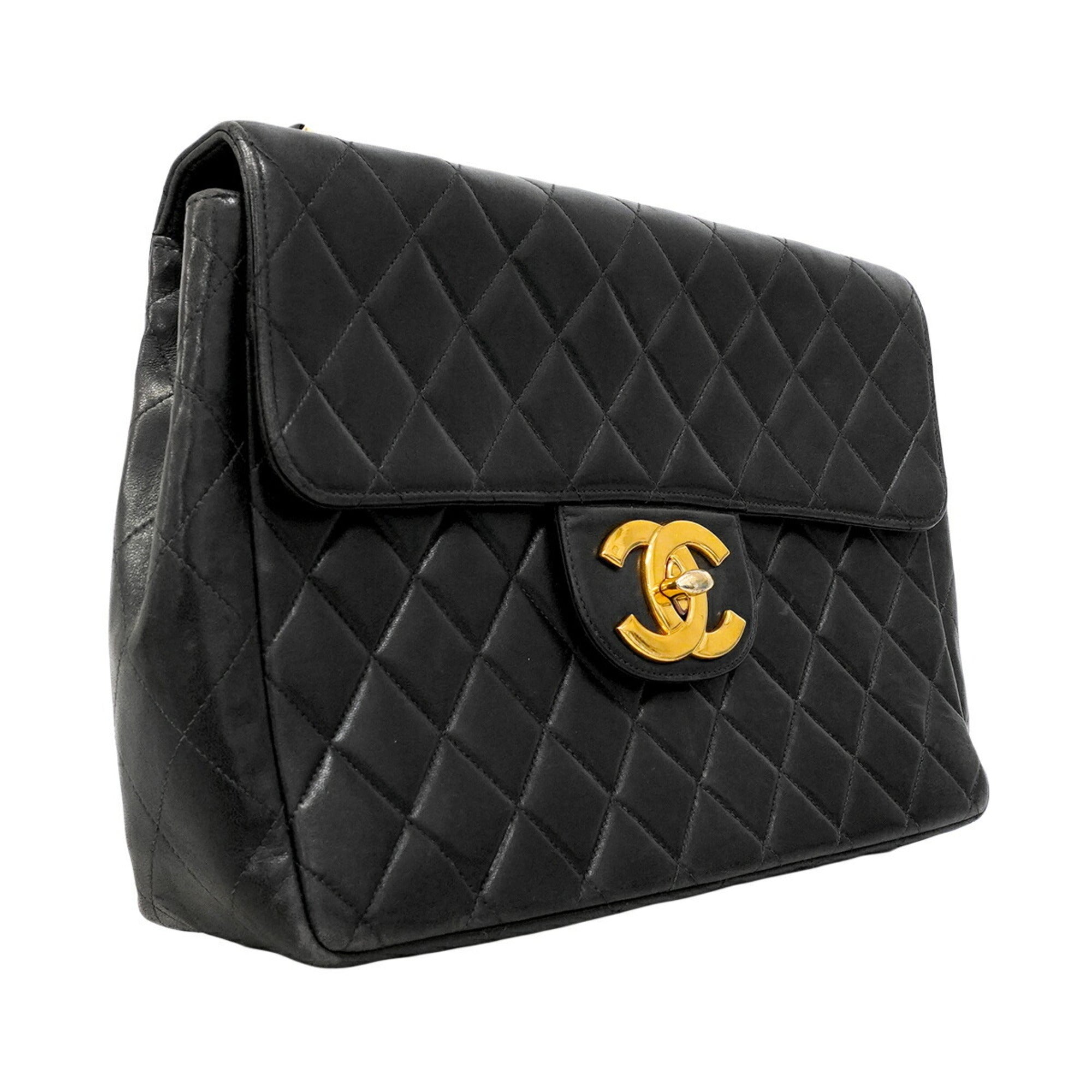 Chanel Black Leather Shoulder Bag (Pre-Owned)