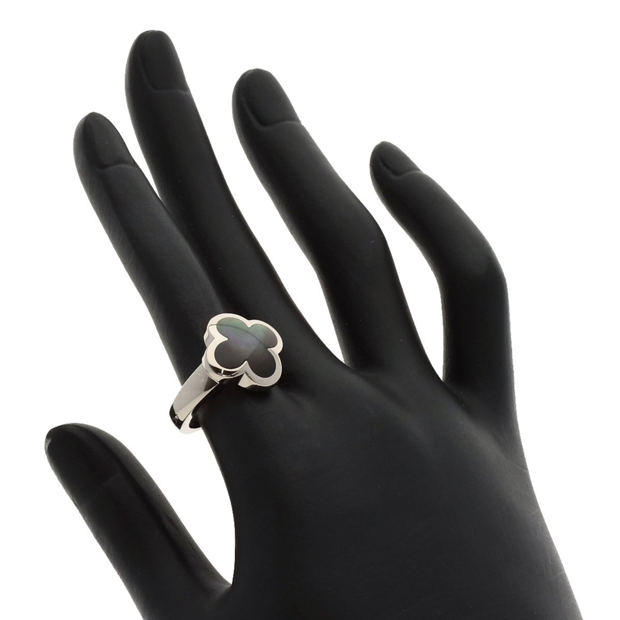 Van Cleef & Arpels White Gold (18K) Band Ring (Pre-Owned)