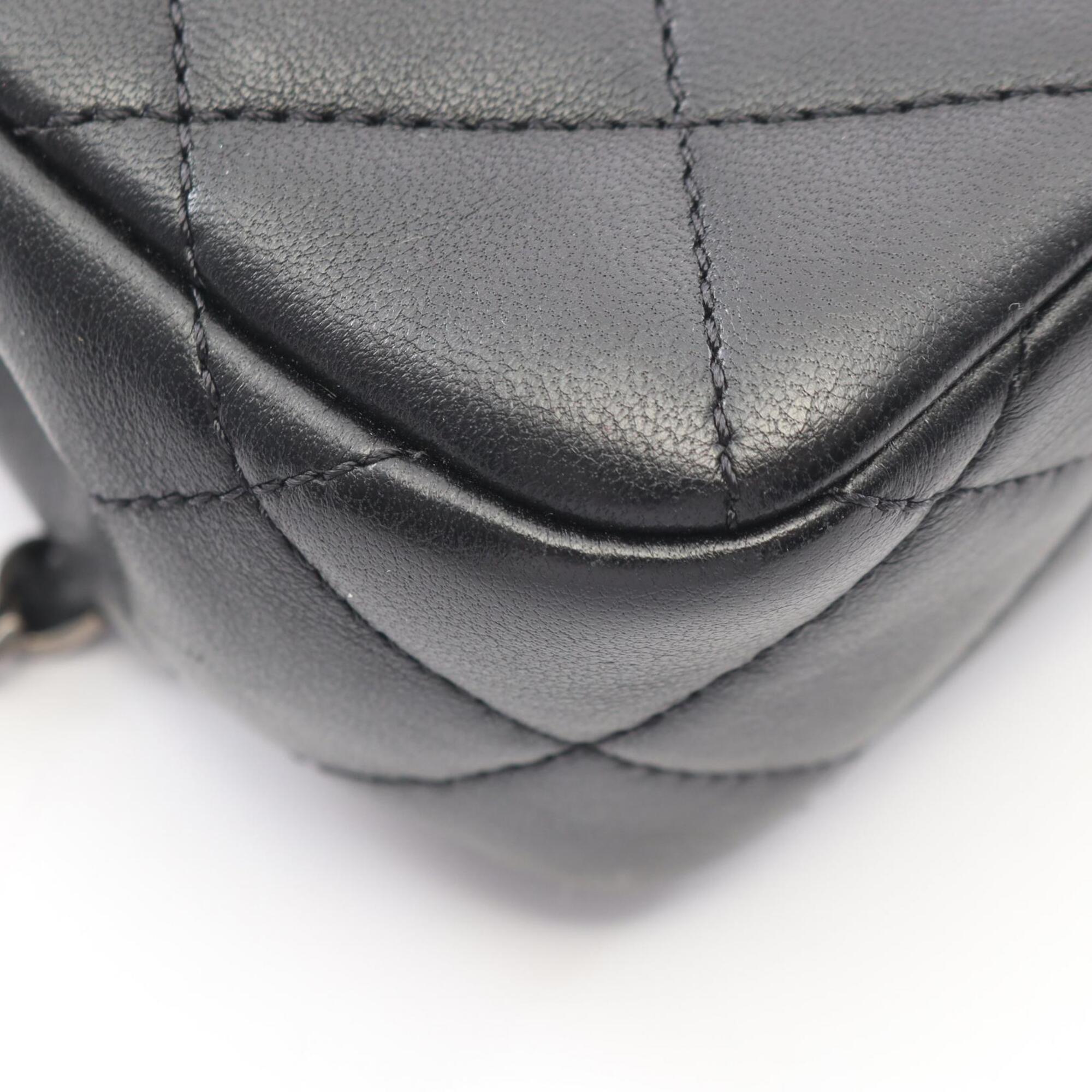 Chanel Black Leather Handbag Shoulder Bag (Pre-Owned)