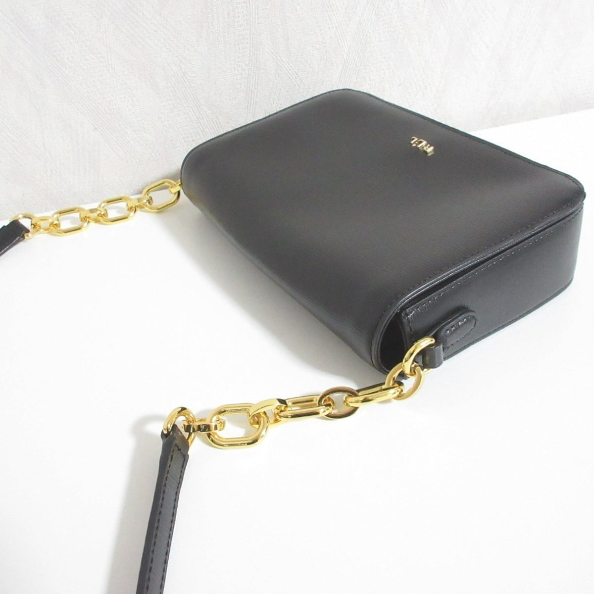 Ralph Lauren Black Leather Pochette Shoulder Bag (Pre-Owned)