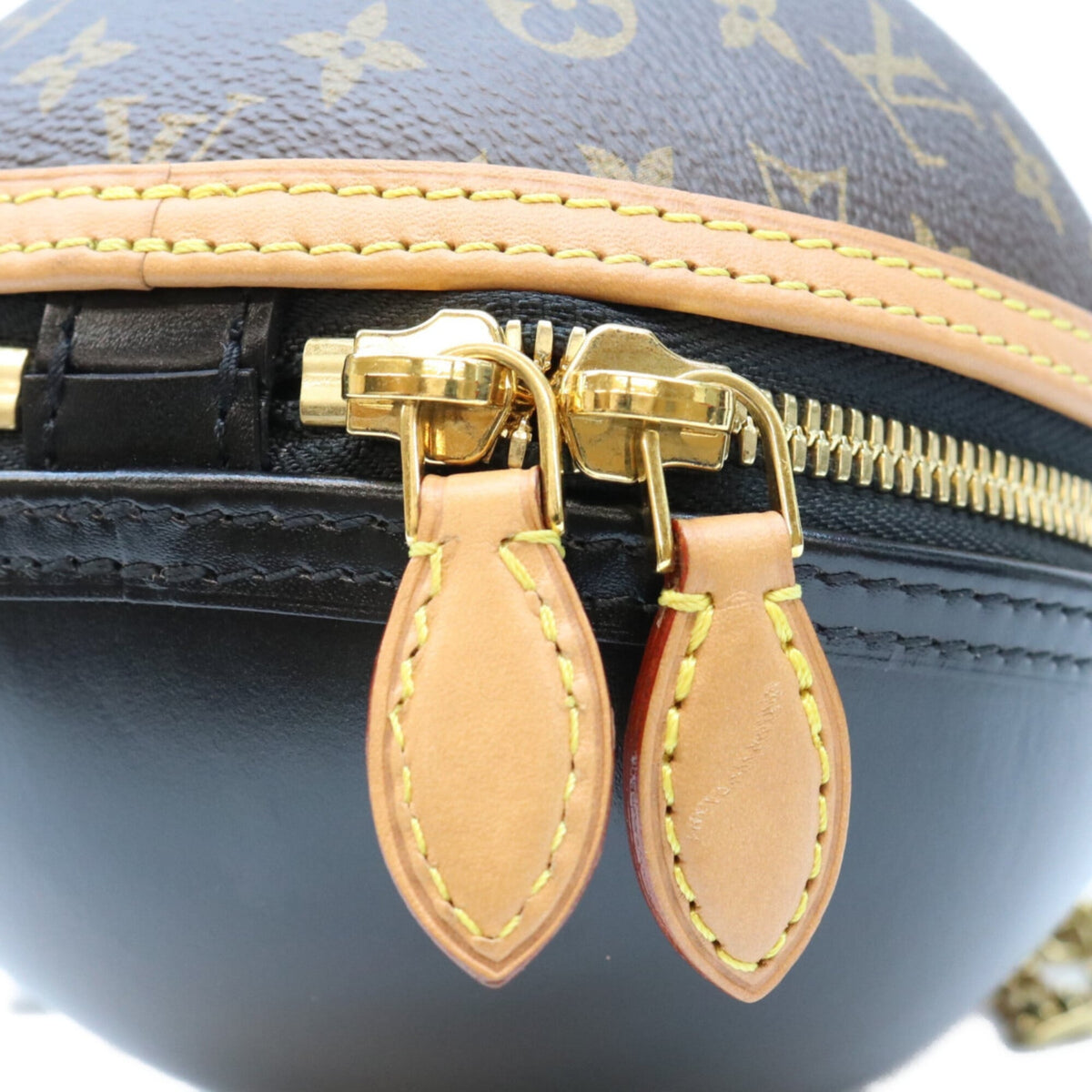 Louis Vuitton Brown Monogram Shoulder Bag (Pre-Owned)