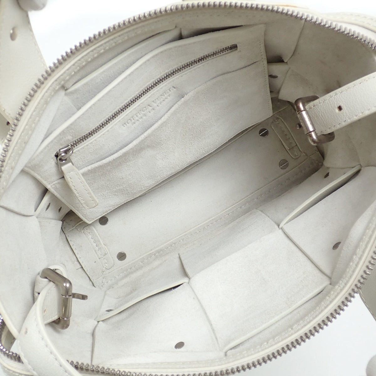Bottega Veneta White Leather Handbag (Pre-Owned)
