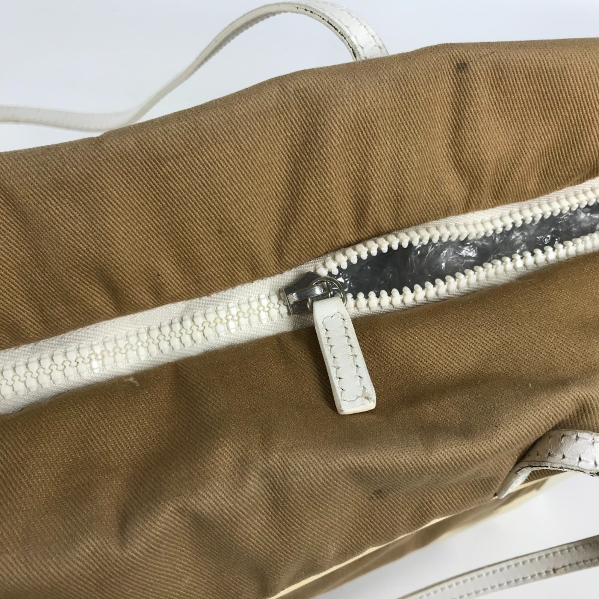 Fendi Beige White Canvas Rubber Shoulder Bag Tote Bag (Pre-Owned)