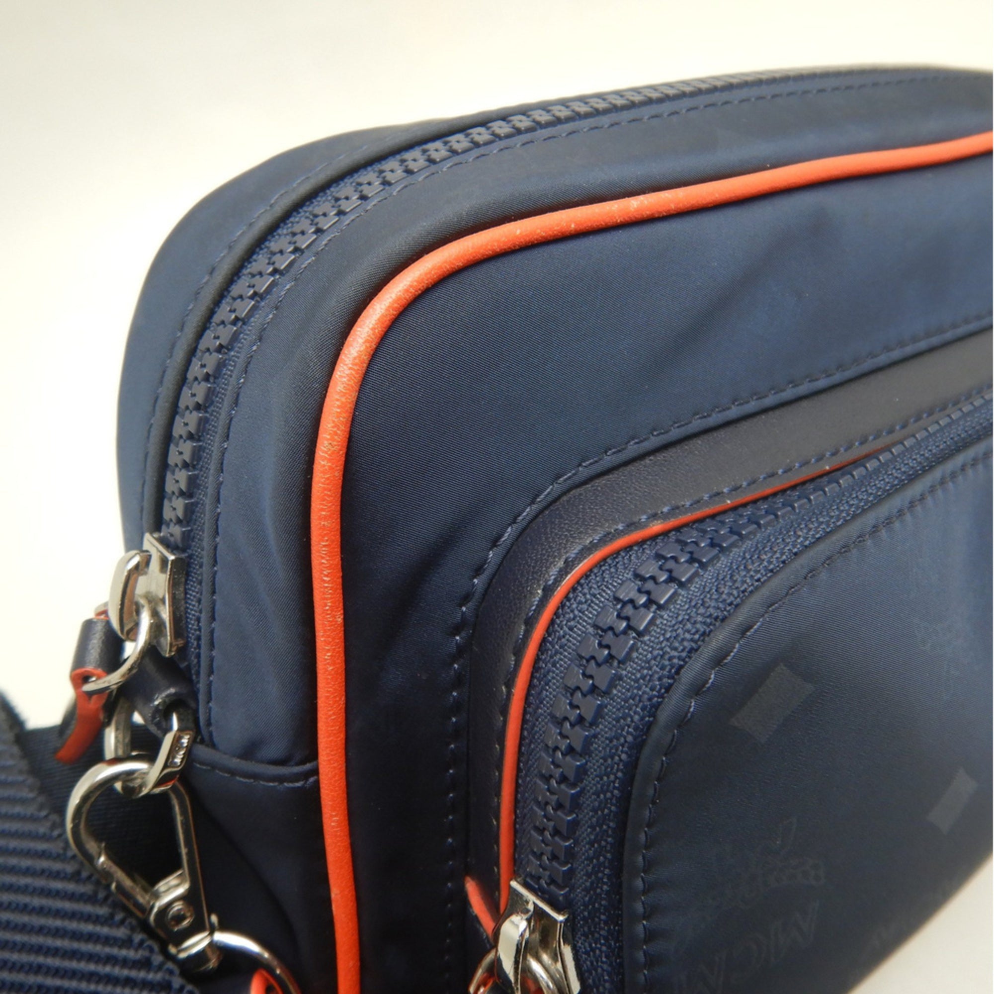 Mcm Navy Nylon Crossbody Bag Shoulder Bag (Pre-Owned)