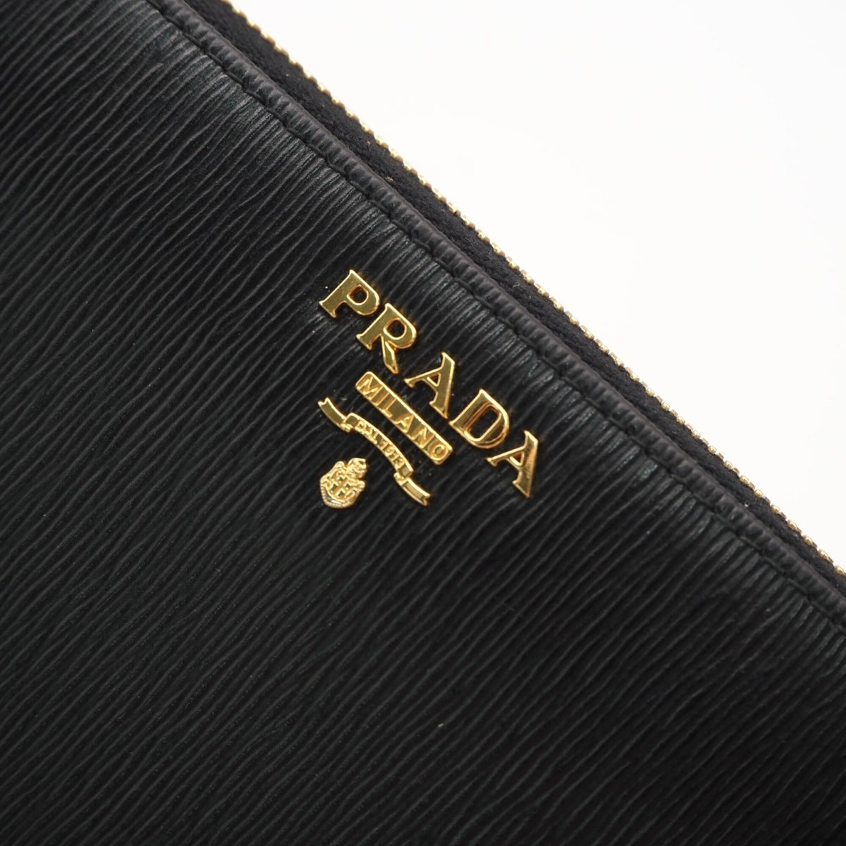 Prada Black Long Wallet (Bi-Fold) (Pre-Owned)