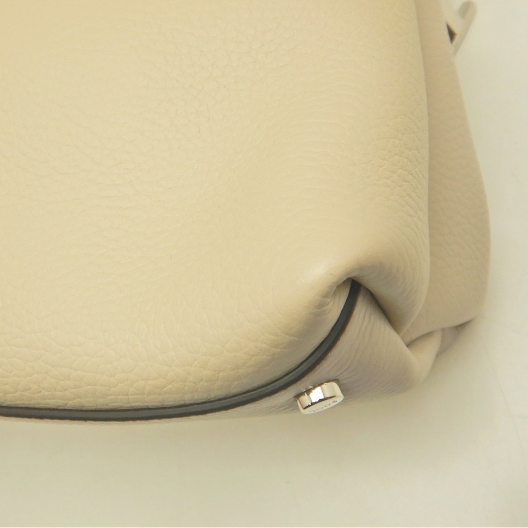 Tod's Brown Leather Handbag (Pre-Owned)