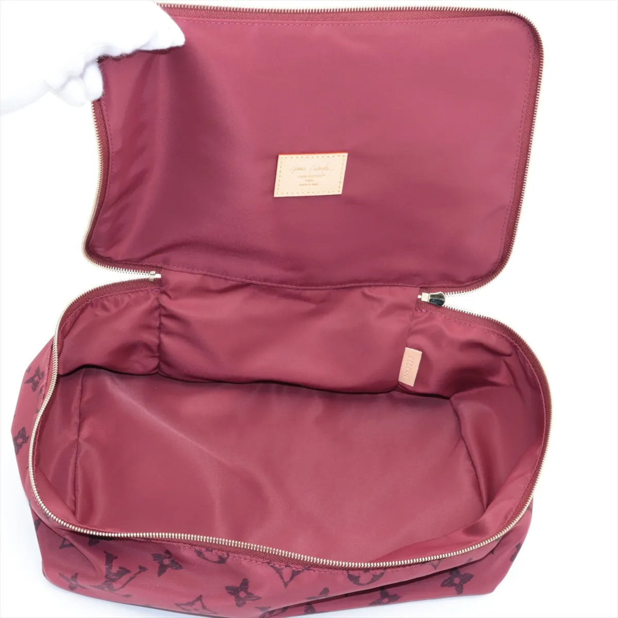 Louis Vuitton Monogram Red Color Nylon Leather Handbag Pouch (Pre-Owned)