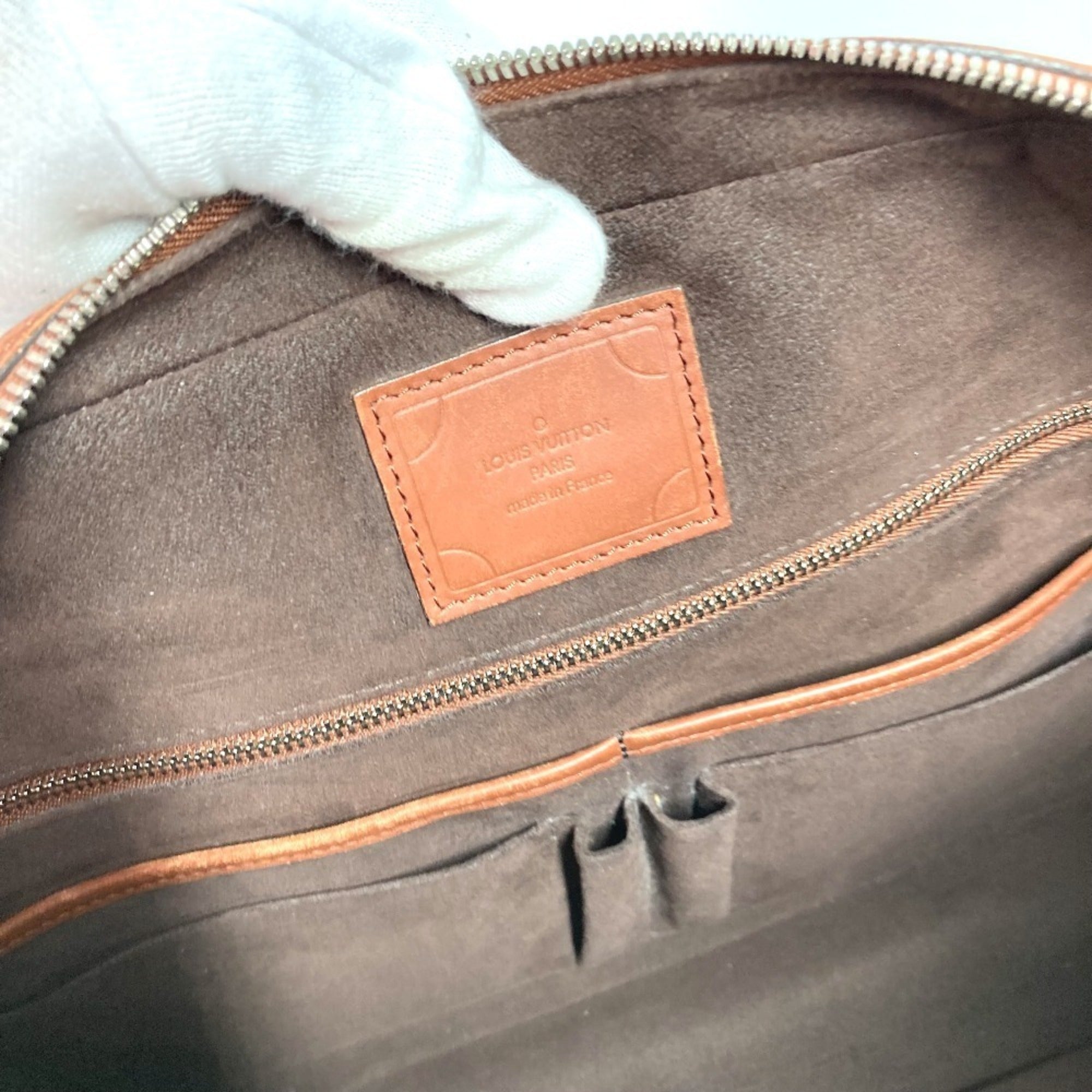 Louis Vuitton Brown Leather Handbag Tote Bag (Pre-Owned)
