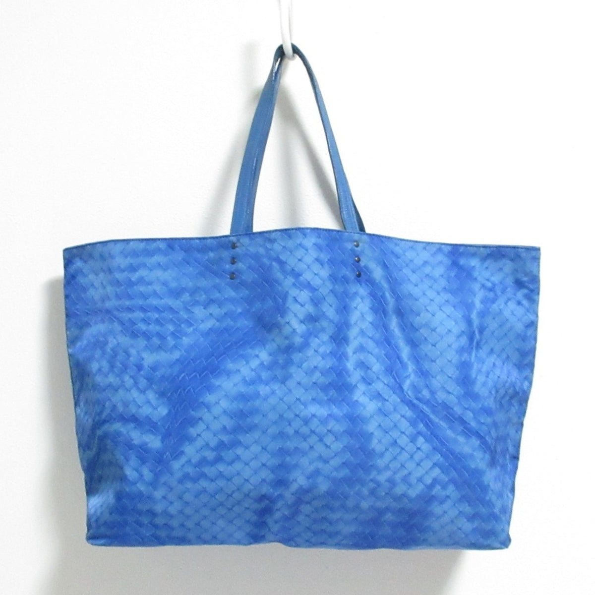 Bottega Veneta Blue Tote Bag (Pre-Owned)