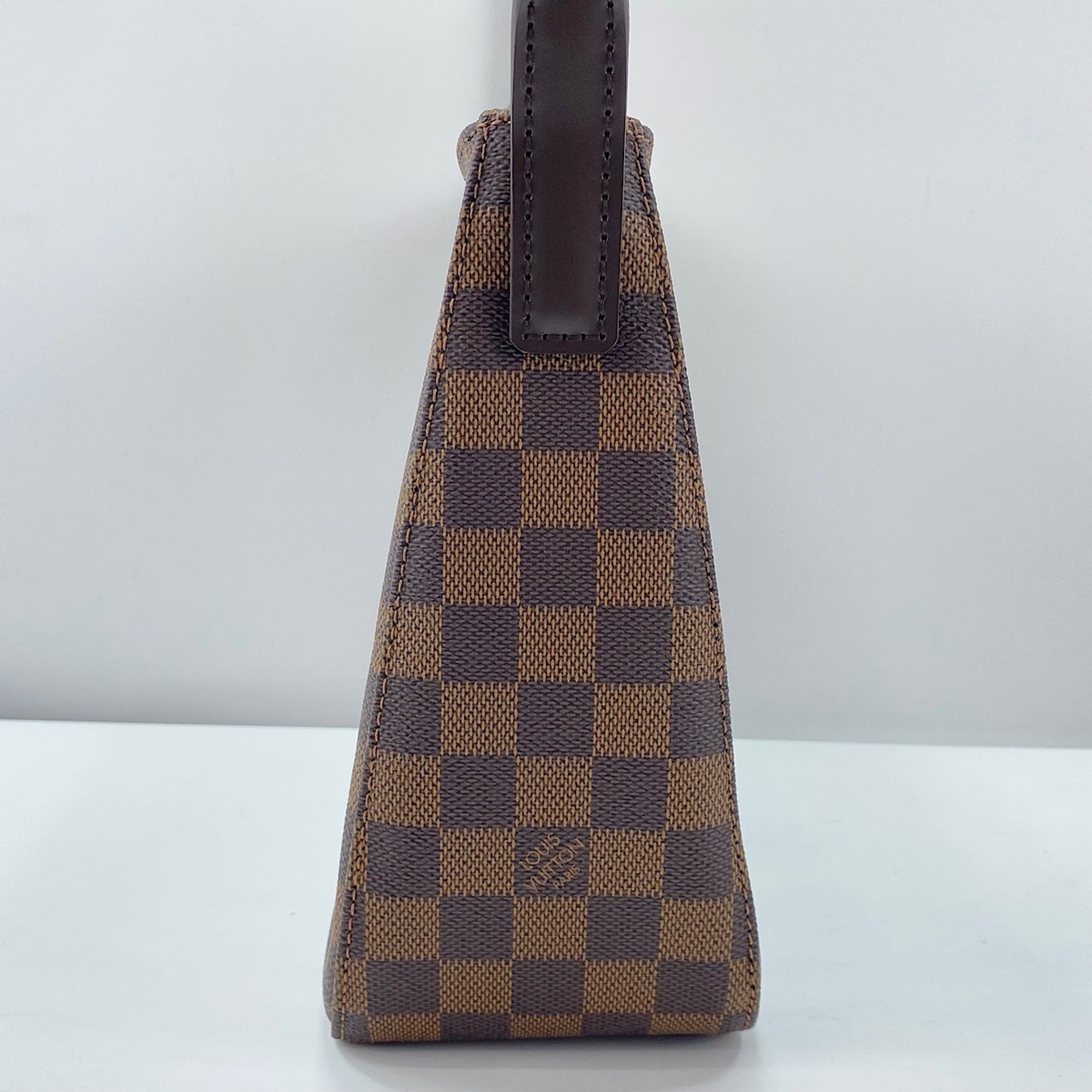 Louis Vuitton Brown Shoulder Bag (Pre-Owned)