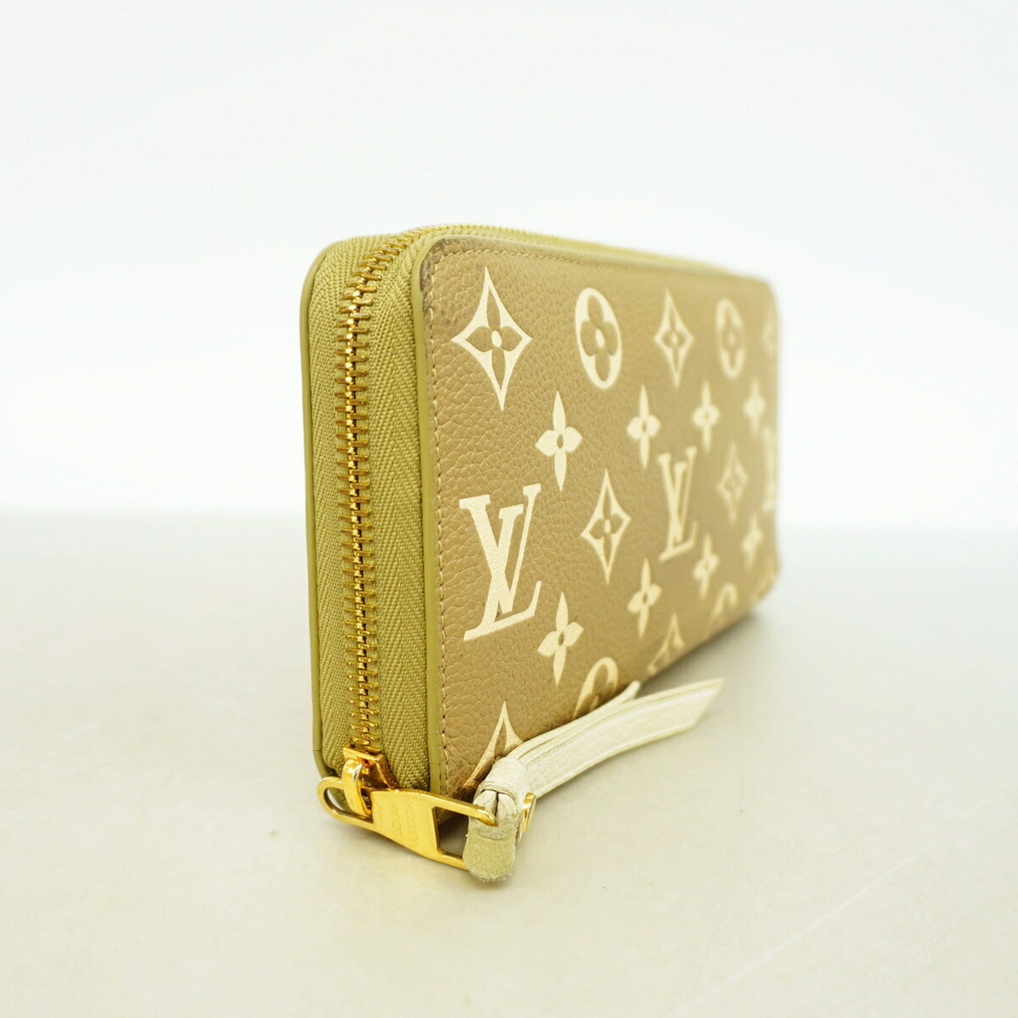 Louis Vuitton Beige Khaki Long Wallet (Bi-Fold) (Pre-Owned)