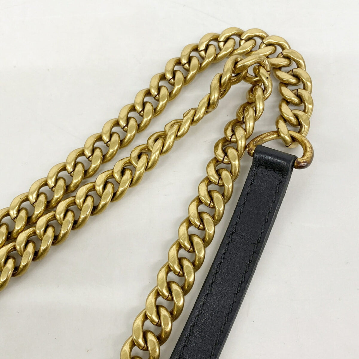 Louis Vuitton Noir Handbag (Pre-Owned)