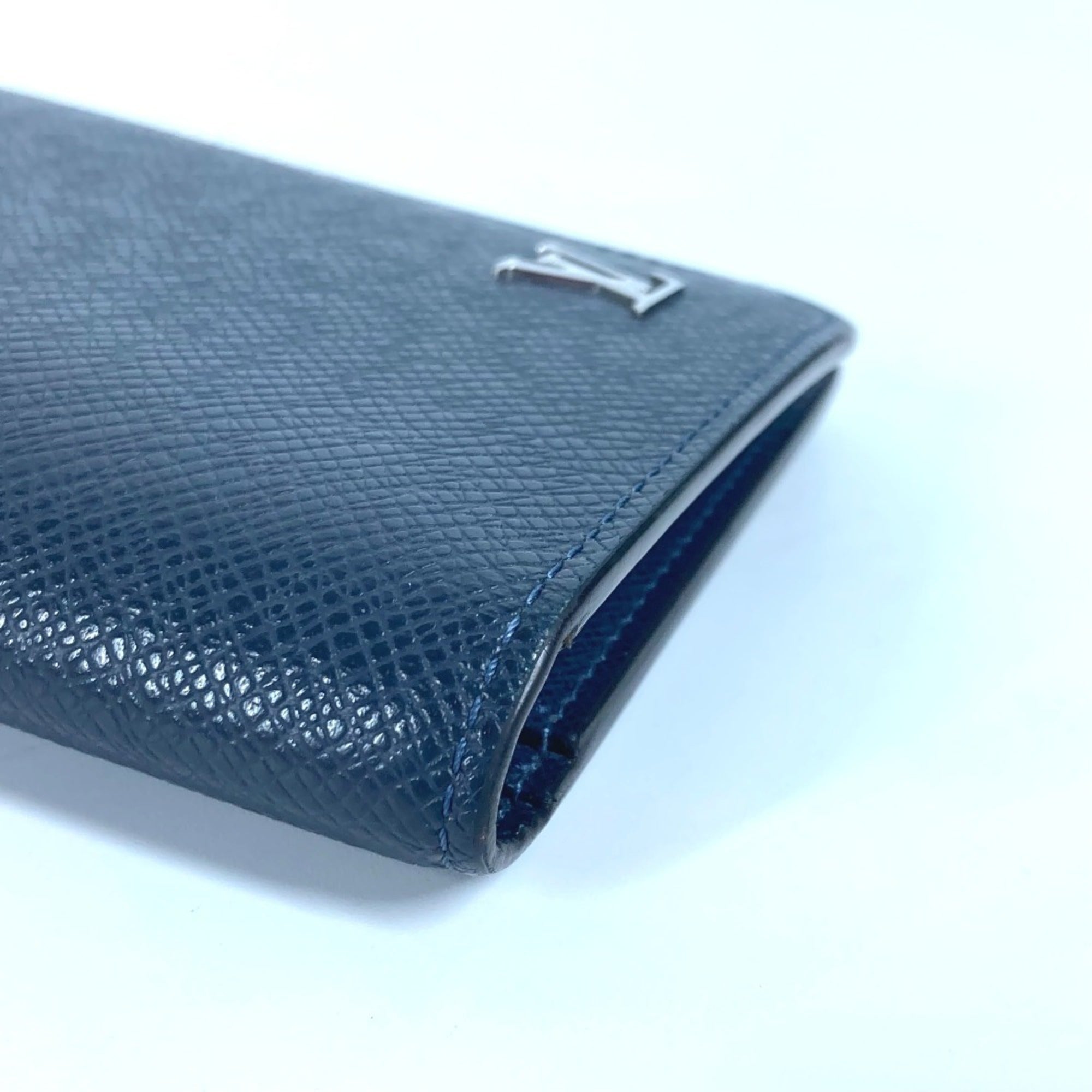 Louis Vuitton Navy Taiga Leather Long Wallet (Bi-Fold) (Pre-Owned)