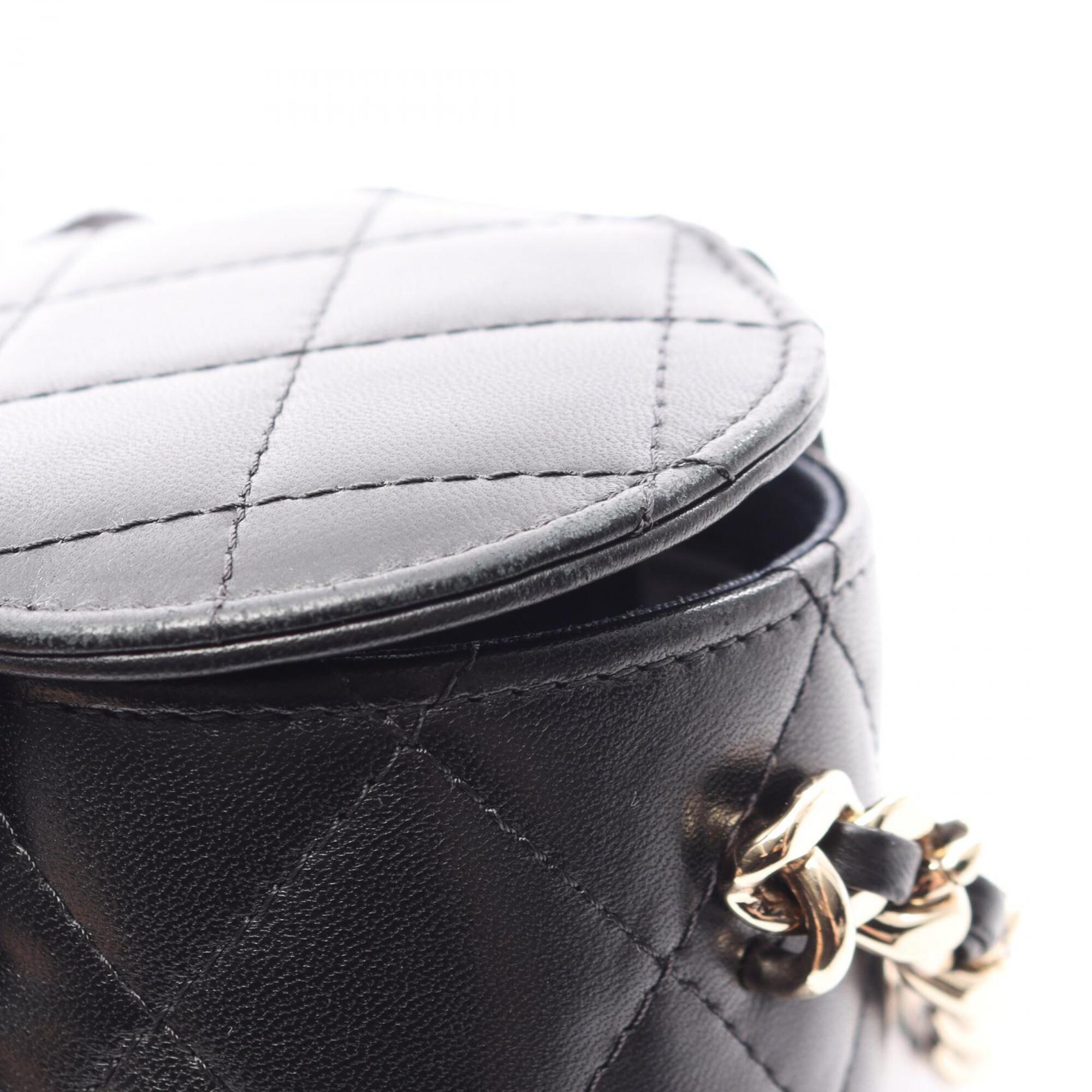 Chanel Black Leather Handbag Shoulder Bag (Pre-Owned)