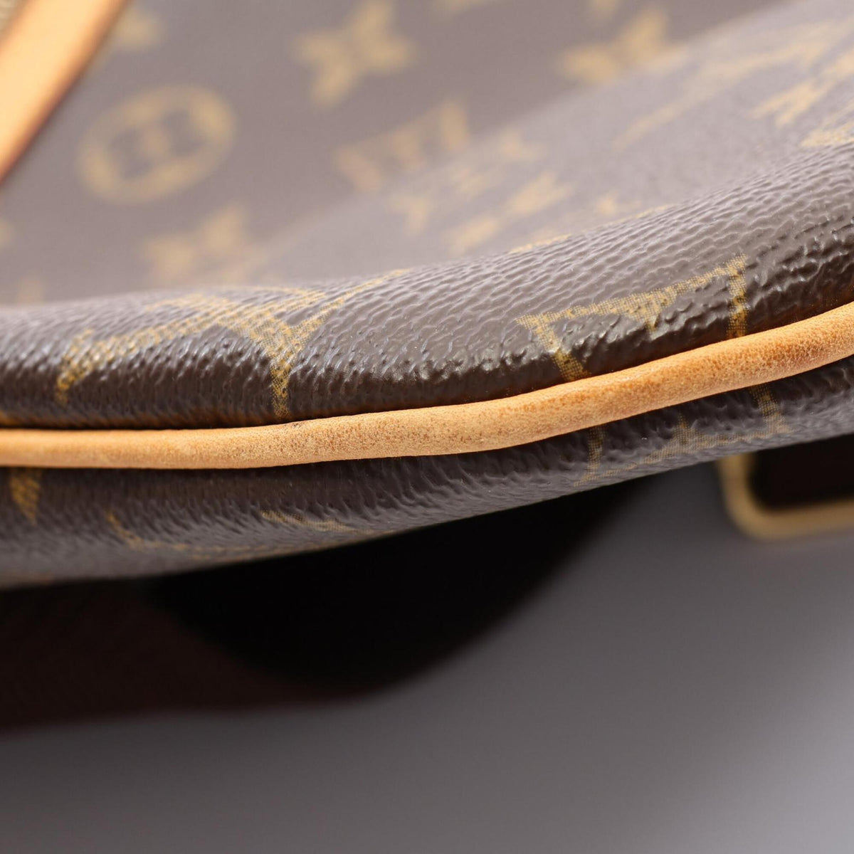 Louis Vuitton Brown Monogram Coated Canvas Leather Handbag Shoulder Bag (Pre-Owned)