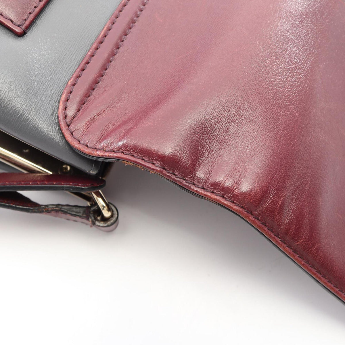 Bvlgari Bordeaux Gray Leather Handbag Shoulder Bag (Pre-Owned)