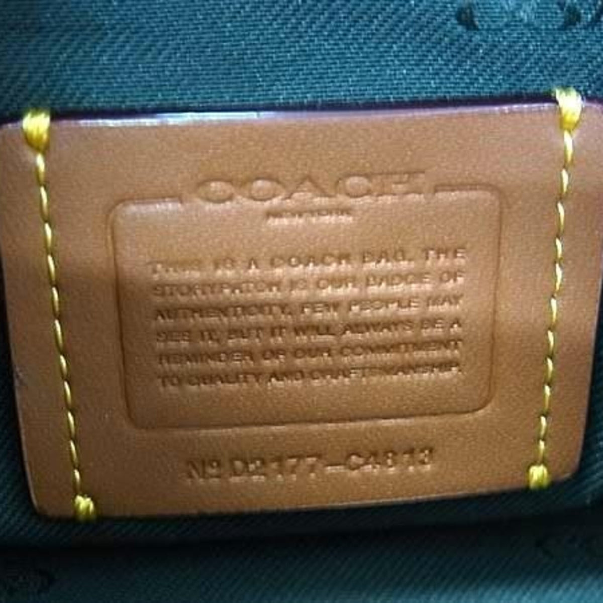 Coach Green Leather Shoulder Bag (Pre-Owned)