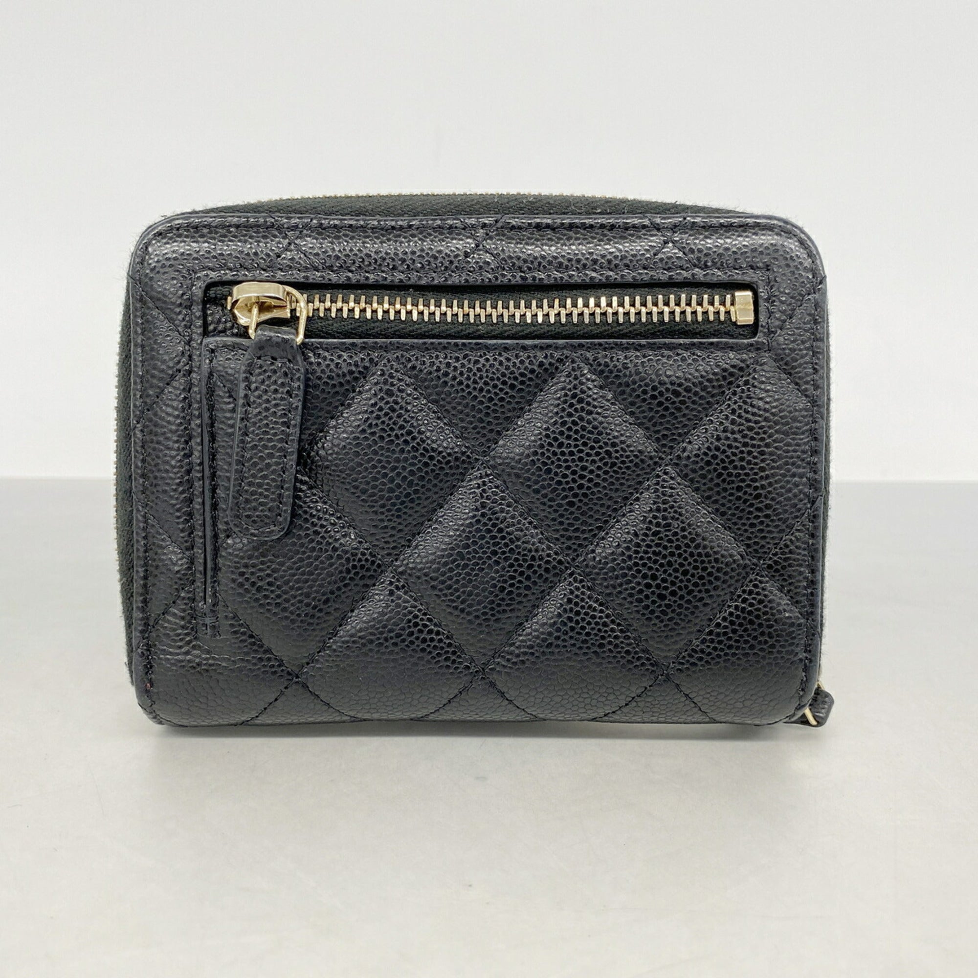 Chanel Black Grained Calfskin Wallet (Bi-Fold) (Pre-Owned)