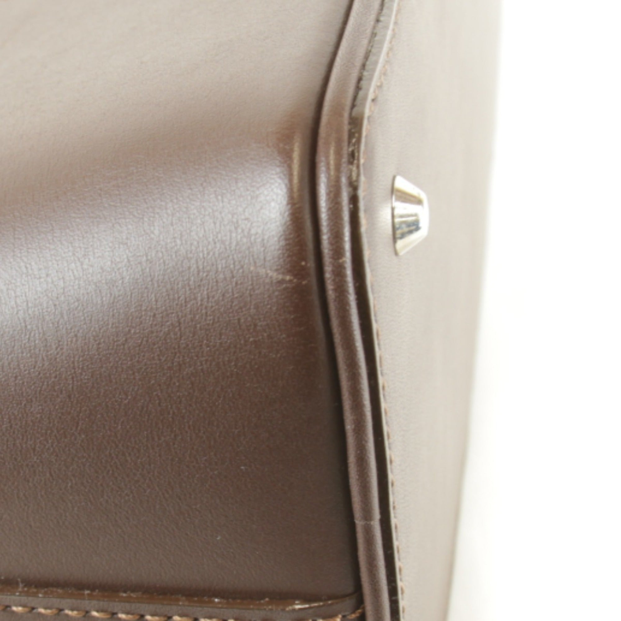 Burberry Brown Leather Handbag (Pre-Owned)