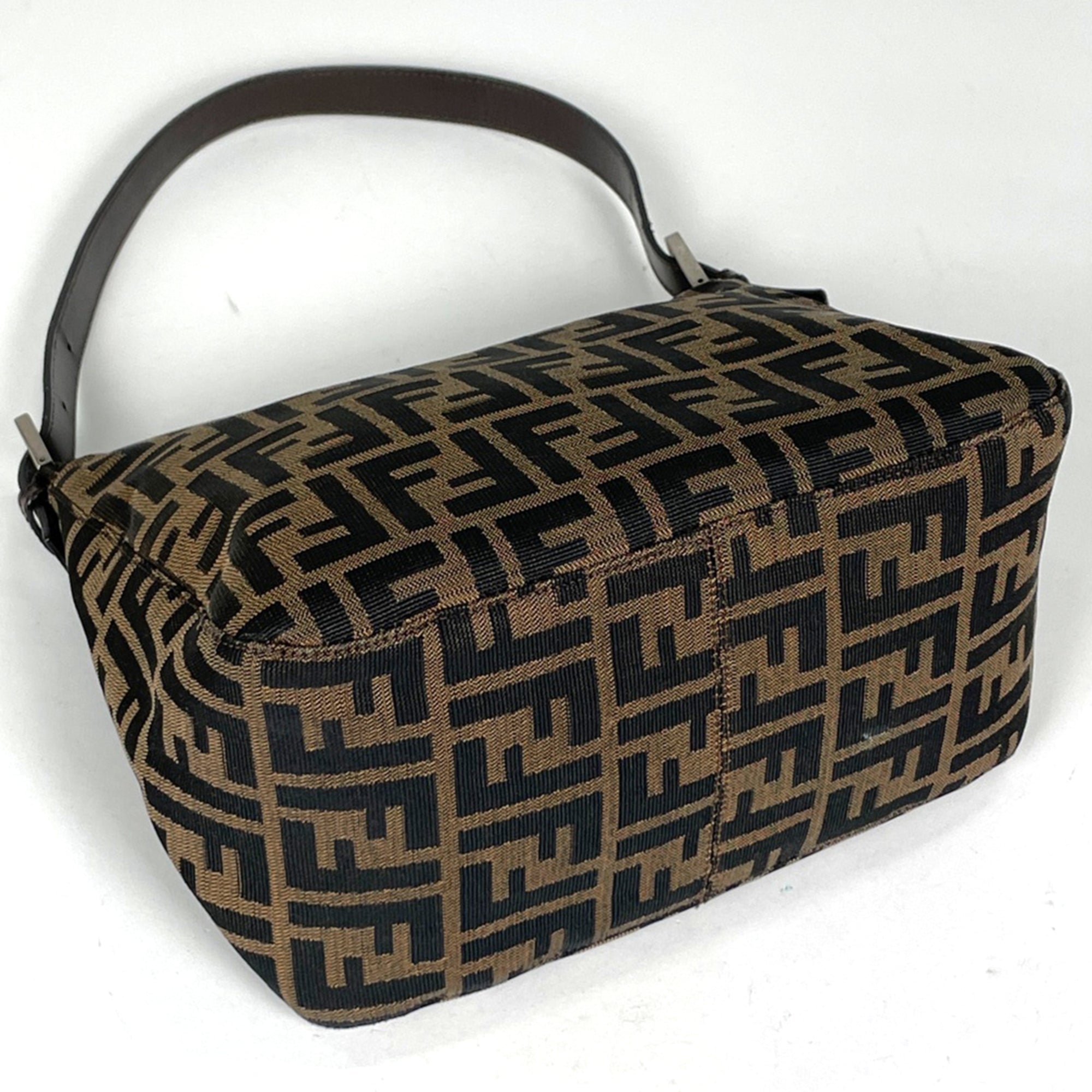 Fendi Brown Canvas Leather Shoulder Bag (Pre-Owned)