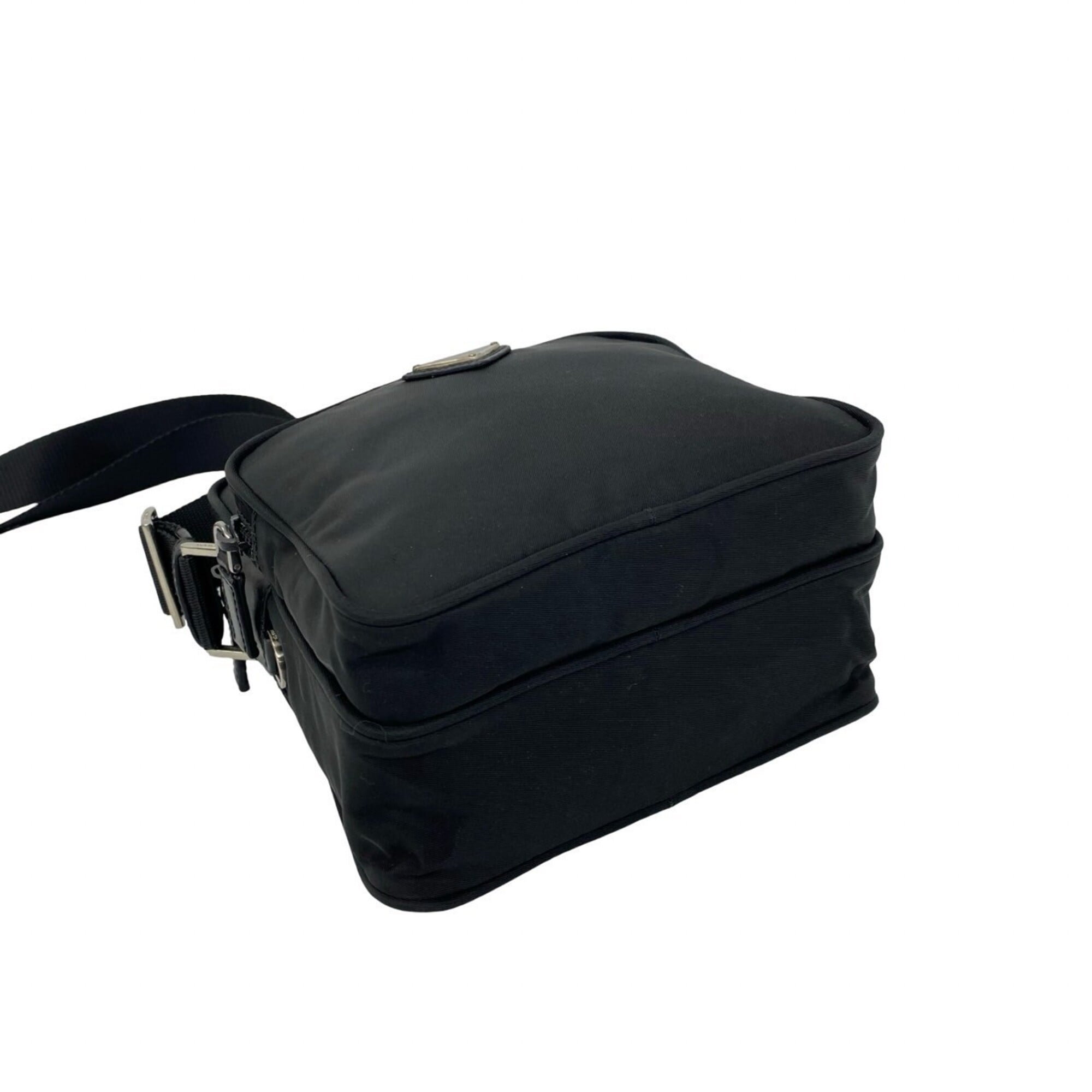 Prada Black Nylon Leather Pochette Shoulder Bag (Pre-Owned)