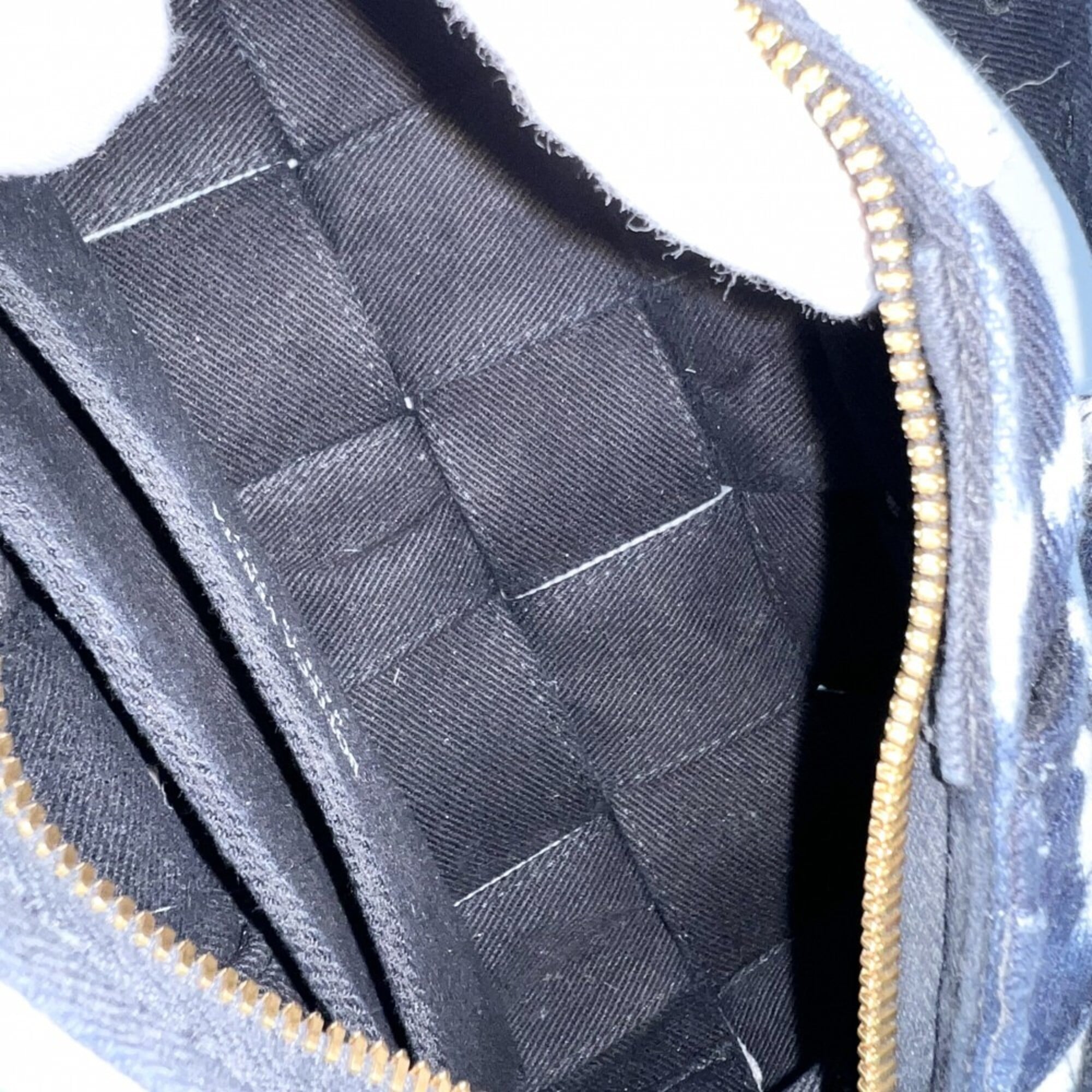 Bottega Veneta Navy White Denim Shoulder Bag (Pre-Owned)