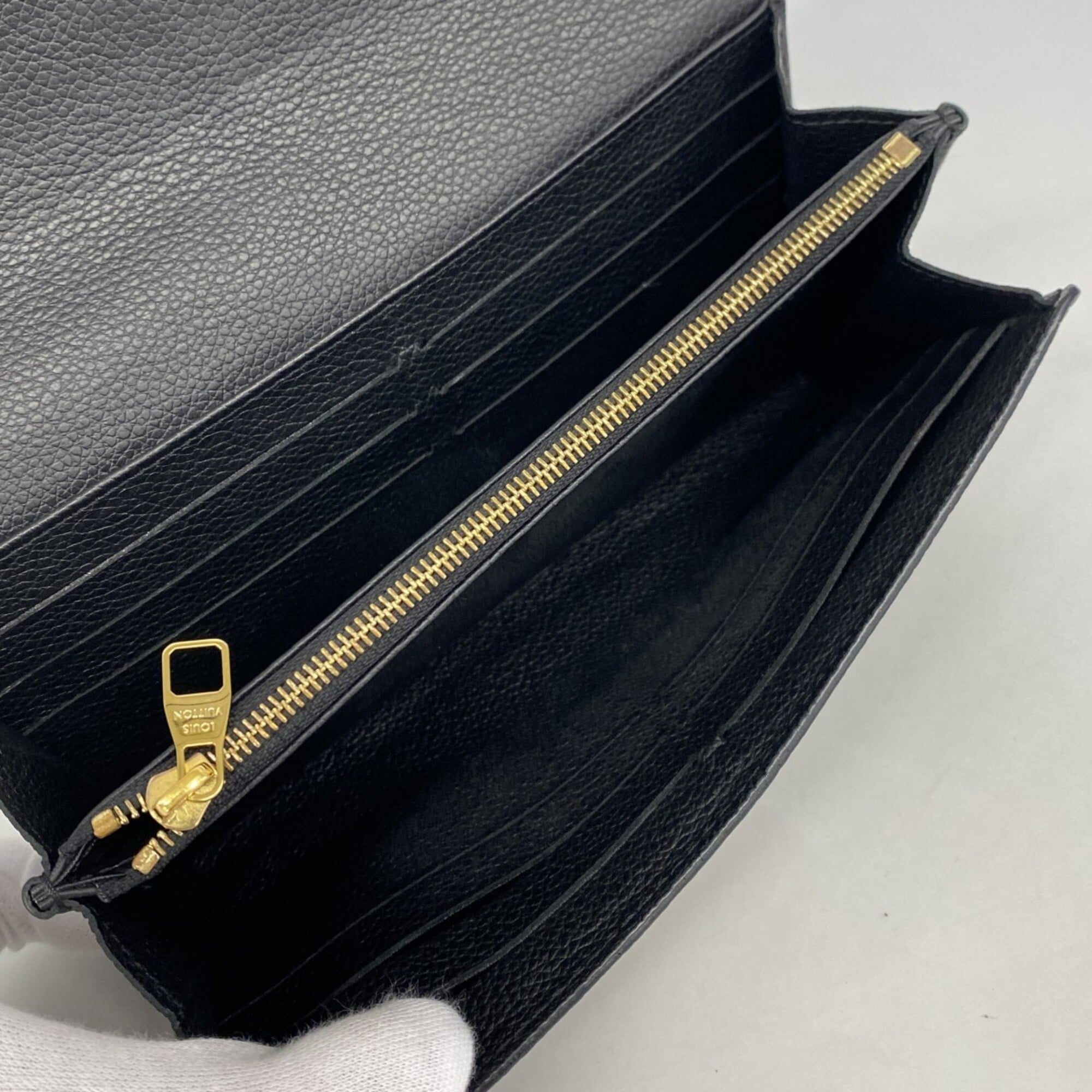 Louis Vuitton Beige Black Long Wallet (Bi-Fold) (Pre-Owned)