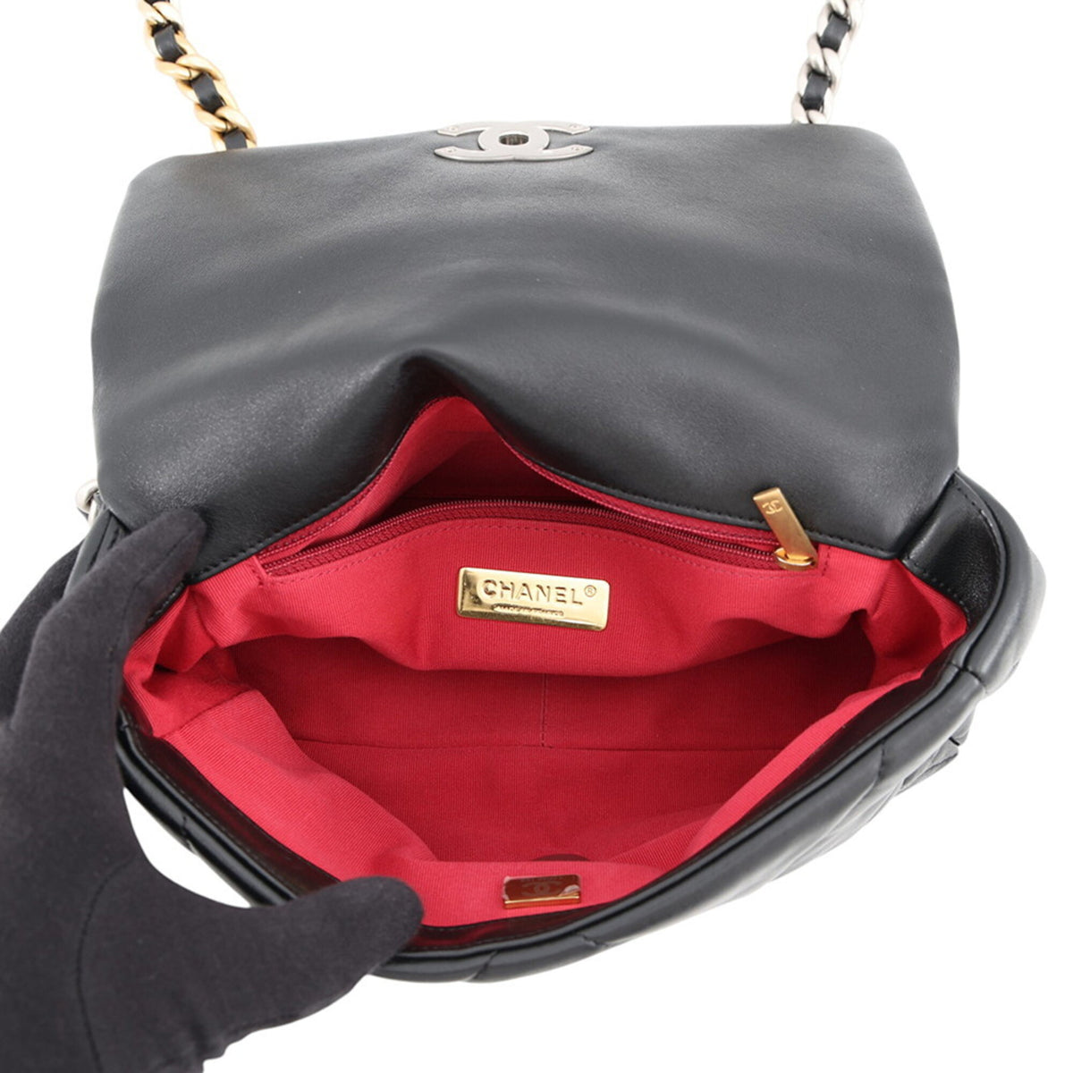 Chanel Black Leather Handbag Shoulder Bag (Pre-Owned)