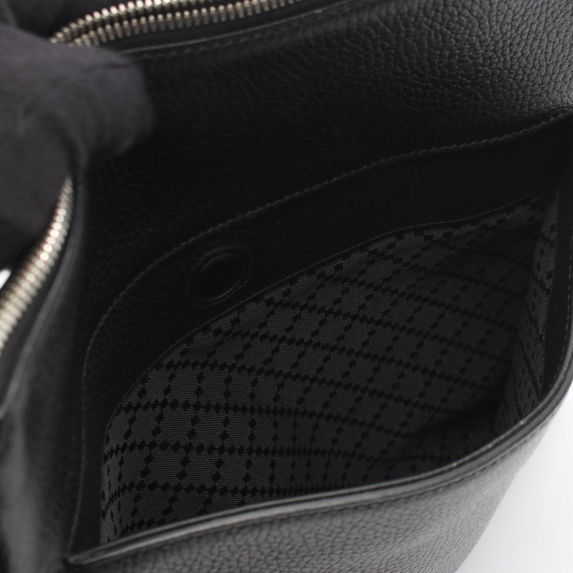 Gucci Black Leather Shoulder Bag (Pre-Owned)