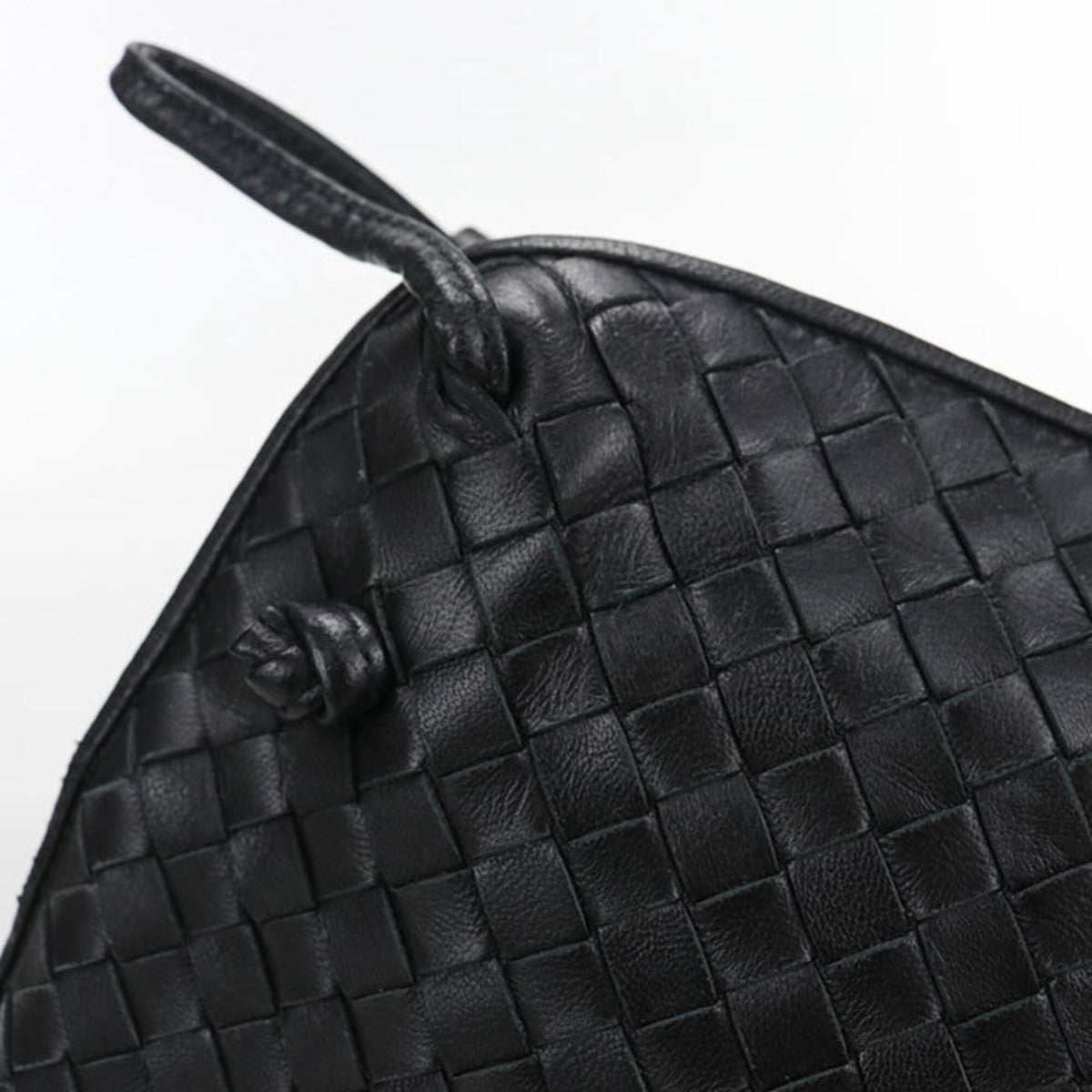 Bottega Veneta Black Leather Shoulder Bag (Pre-Owned)