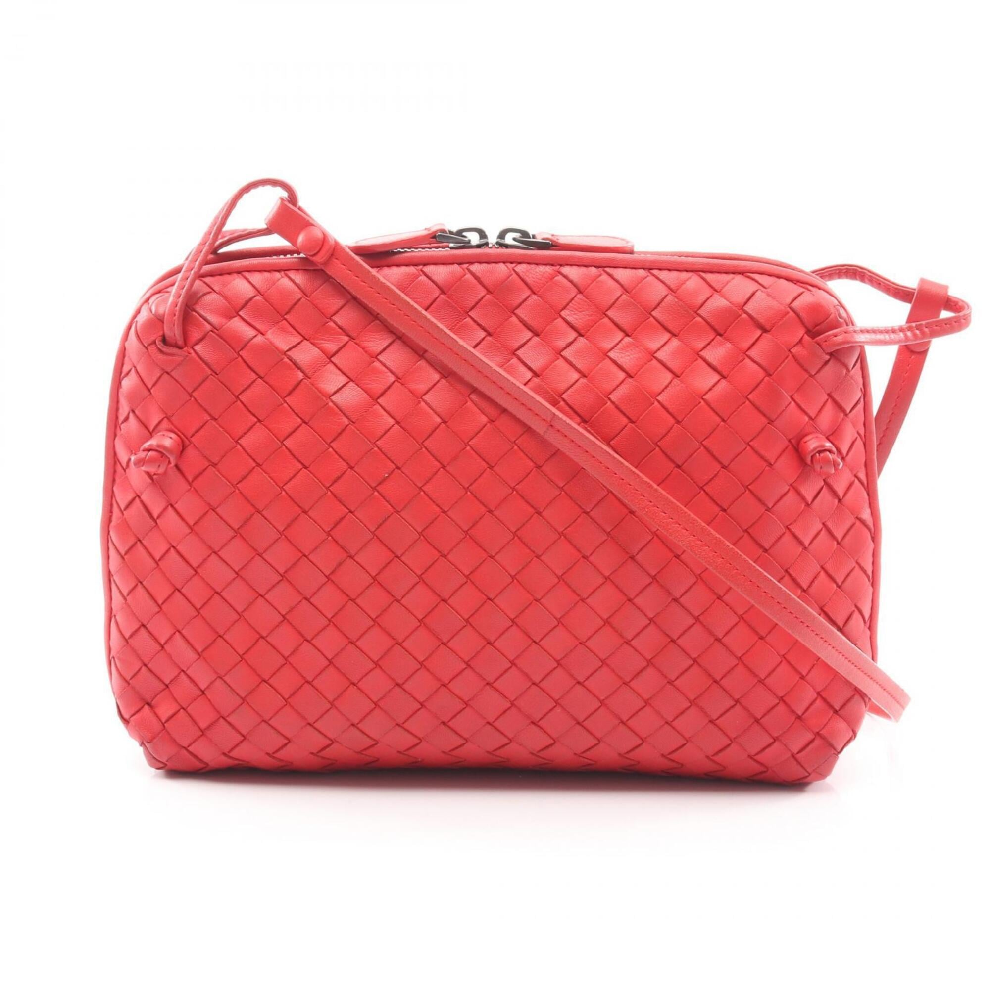 Bottega Veneta Red Color Intrecciato Shoulder Bag (Pre-Owned)